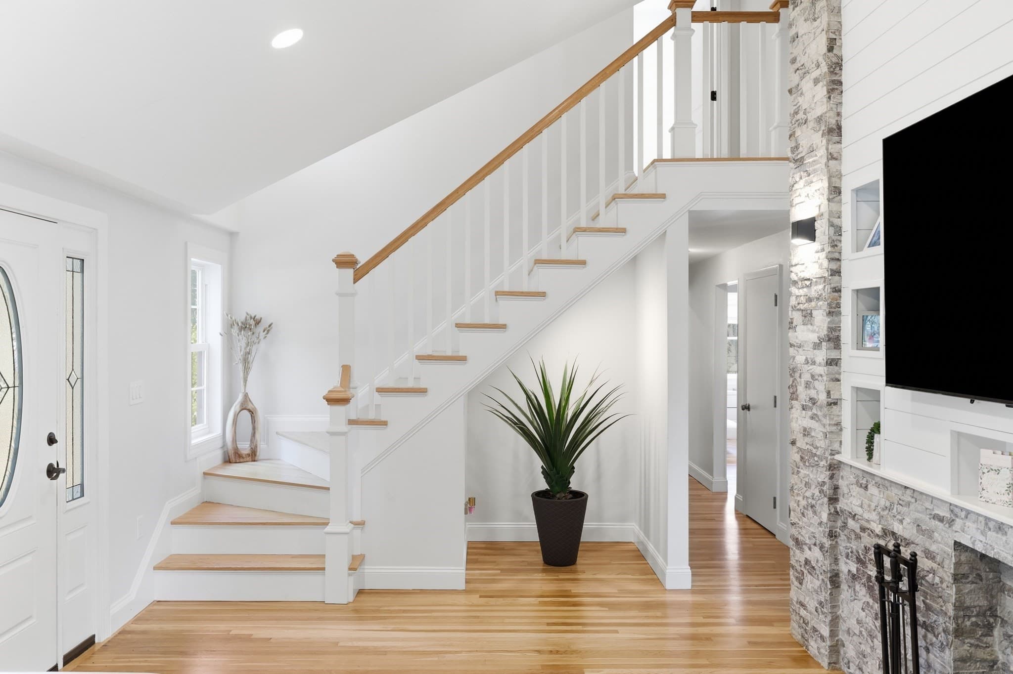 Single Family Residence at 20 Cherokee Rd, Acton MA 01720, Acton, photo 12 of 40