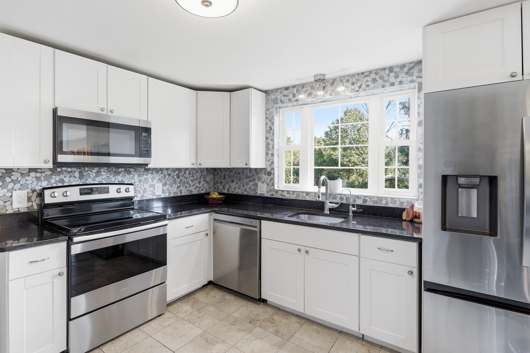 Single Family Residence at 20 Cherokee Rd, Acton MA 01720, Acton, photo 18 of 40