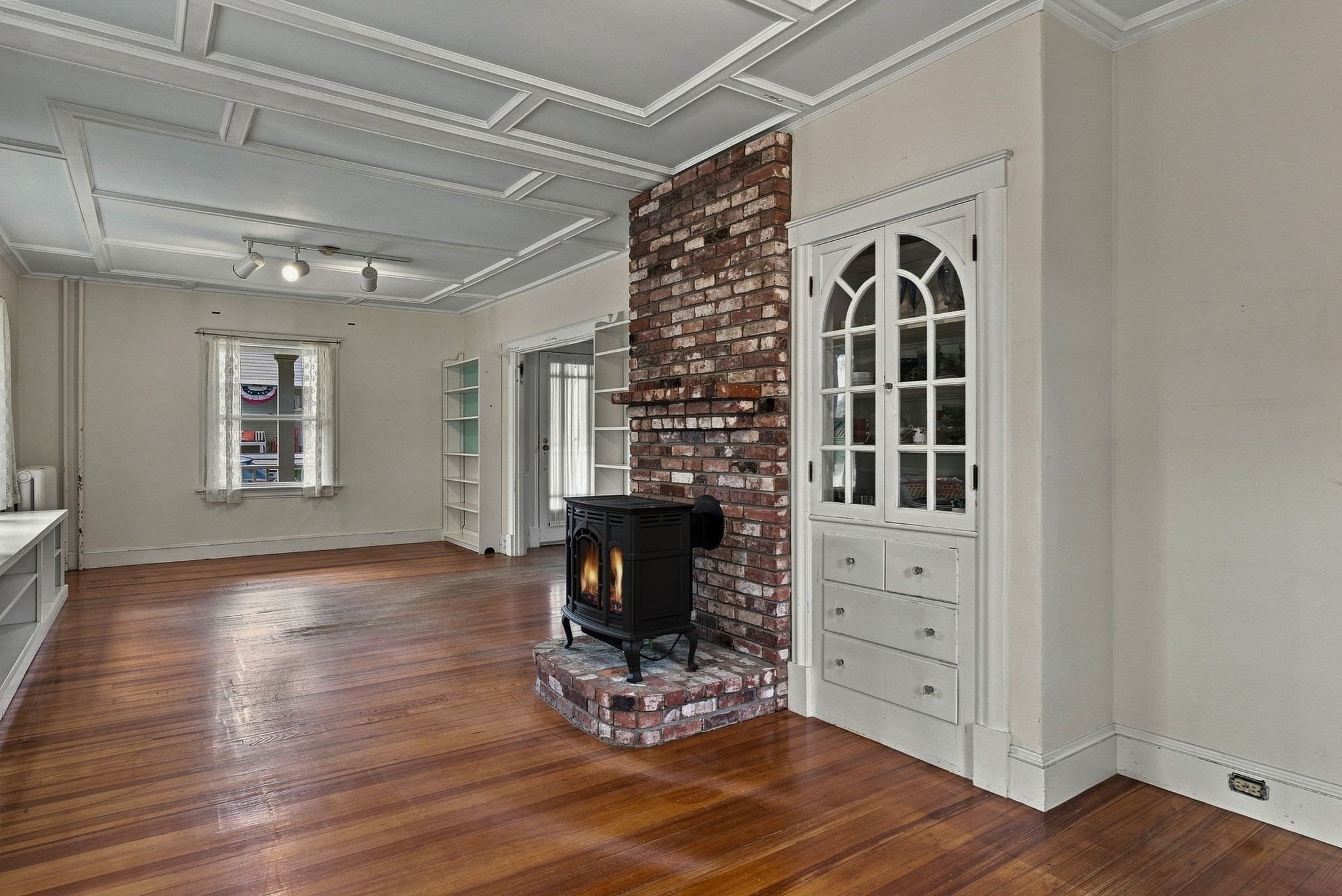 Single Family Residence at 19 Norwood Ave, Rockport MA 01966, Rockport, photo 11 of 35