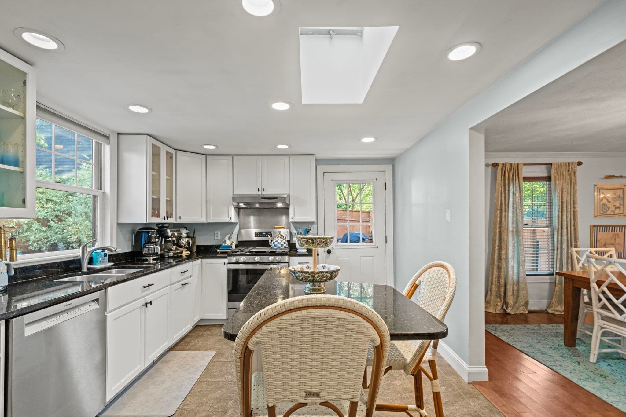 Single Family Residence at 264 Main Street, Amesbury MA 01913, Amesbury, photo 9 of 40