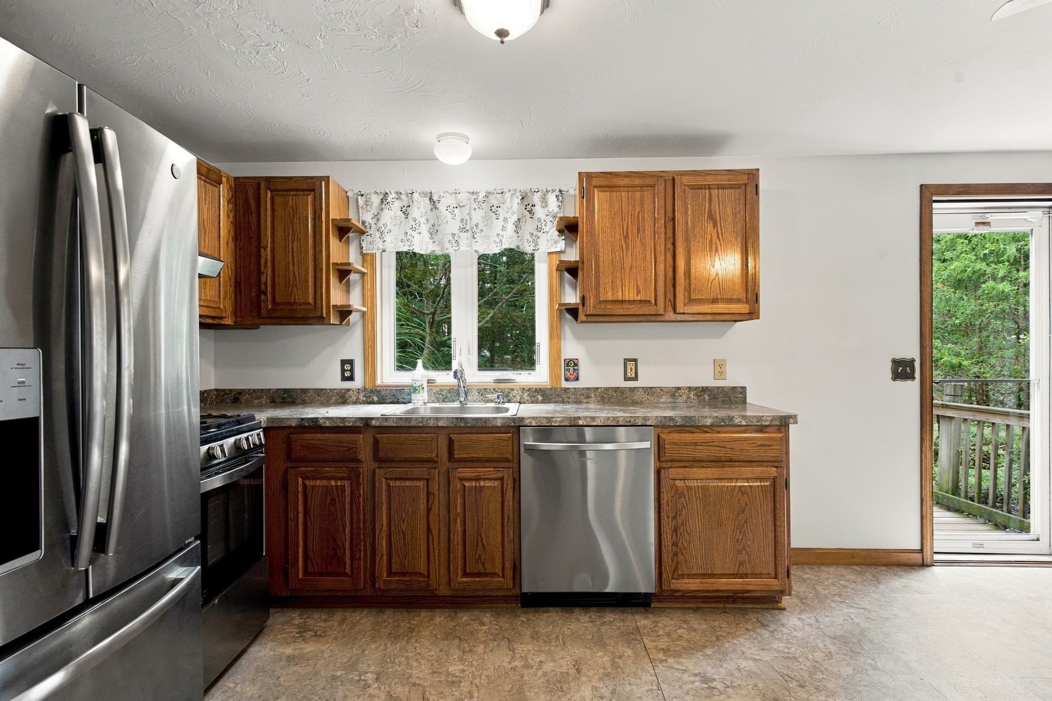 Single Family Residence at 16 Gunters Ln, Mashpee MA 02649, Mashpee, photo 12 of 34
