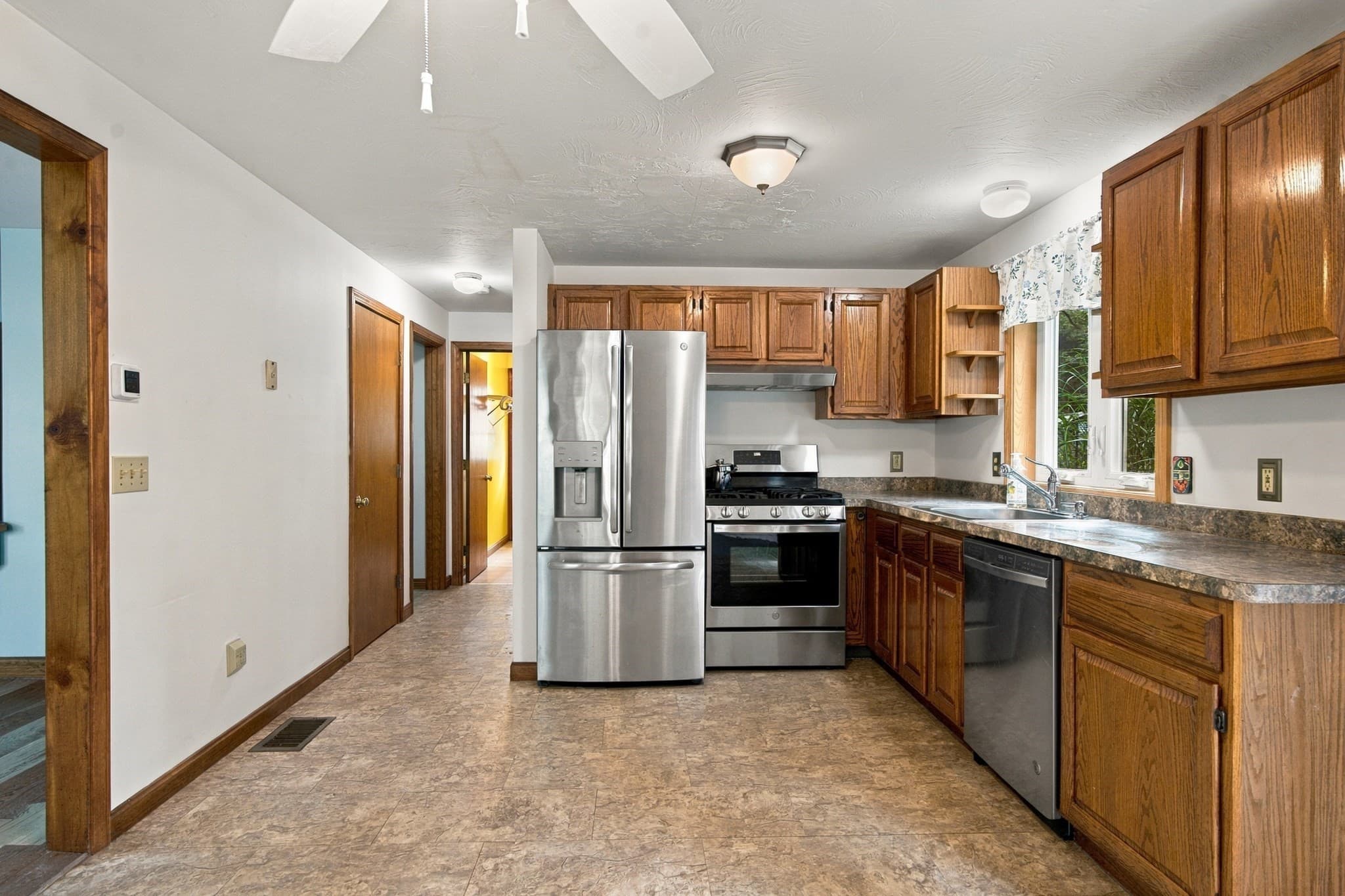 Single Family Residence at 16 Gunters Ln, Mashpee MA 02649, Mashpee, photo 9 of 34