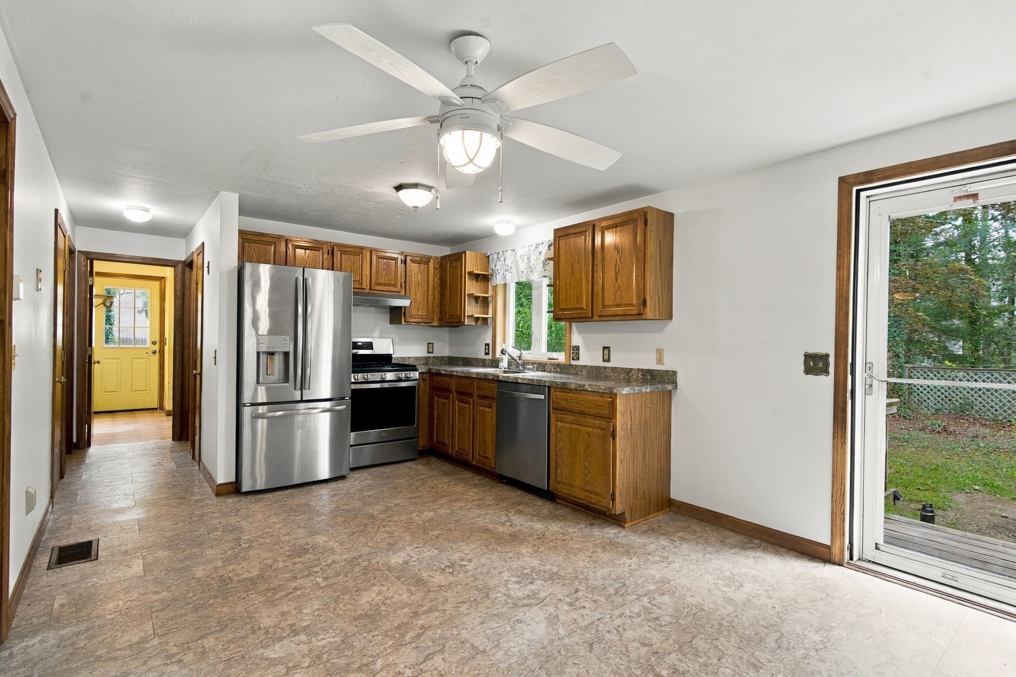 Single Family Residence at 16 Gunters Ln, Mashpee MA 02649, Mashpee, photo 10 of 34