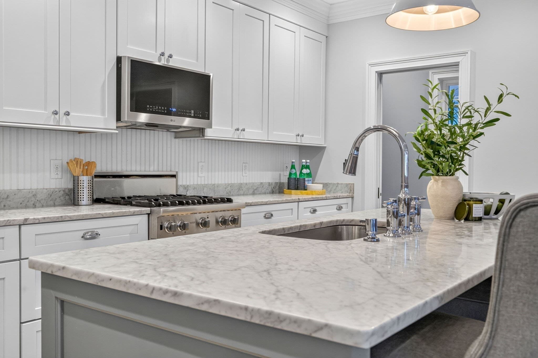 Condominium at 30 Chestnut Sq # 30, Boston MA 02130, photo 10 of 39