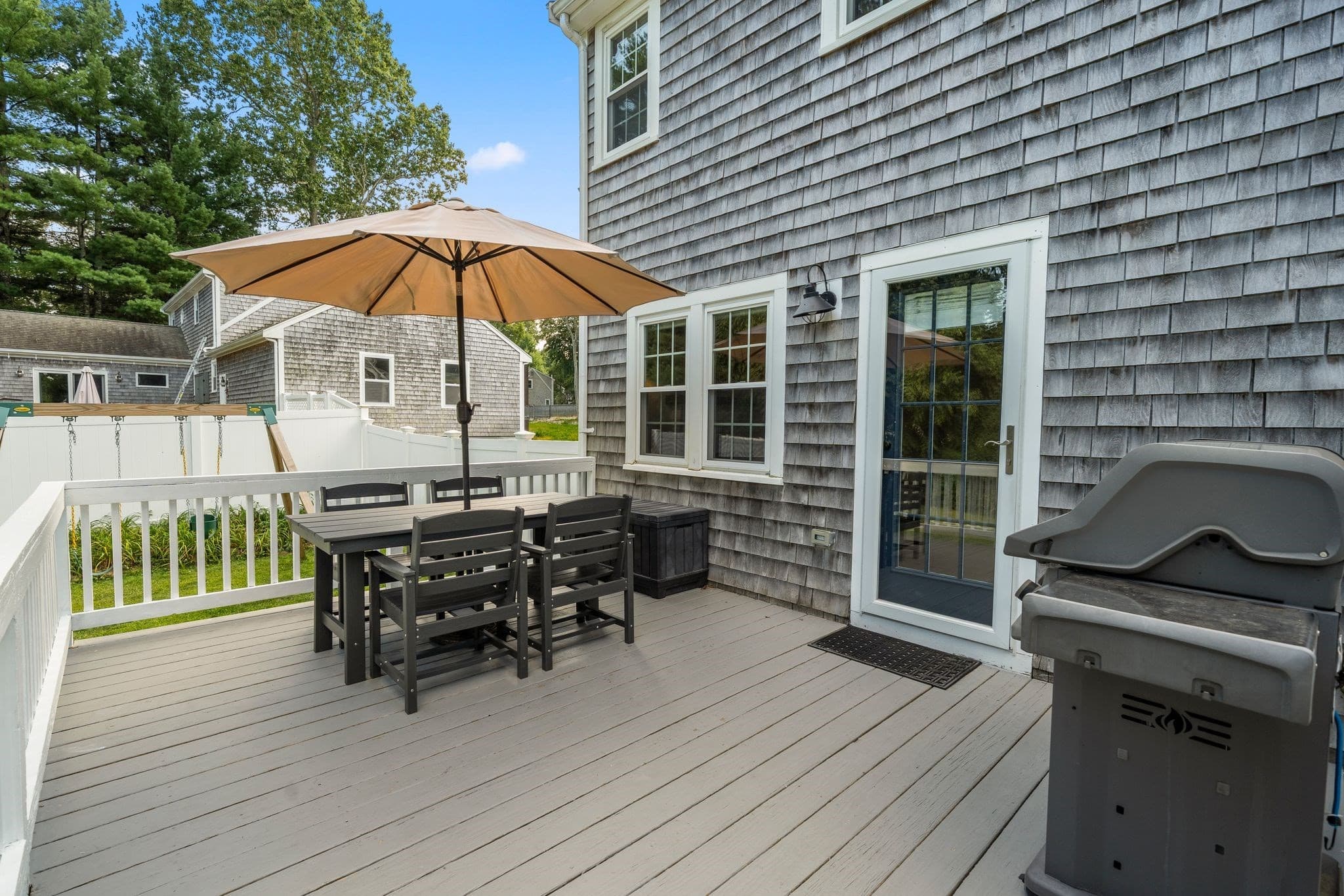 Single Family Residence at 11 Daniel Teague Dr, Rockland MA 02370, Rockland, photo 32 of 37