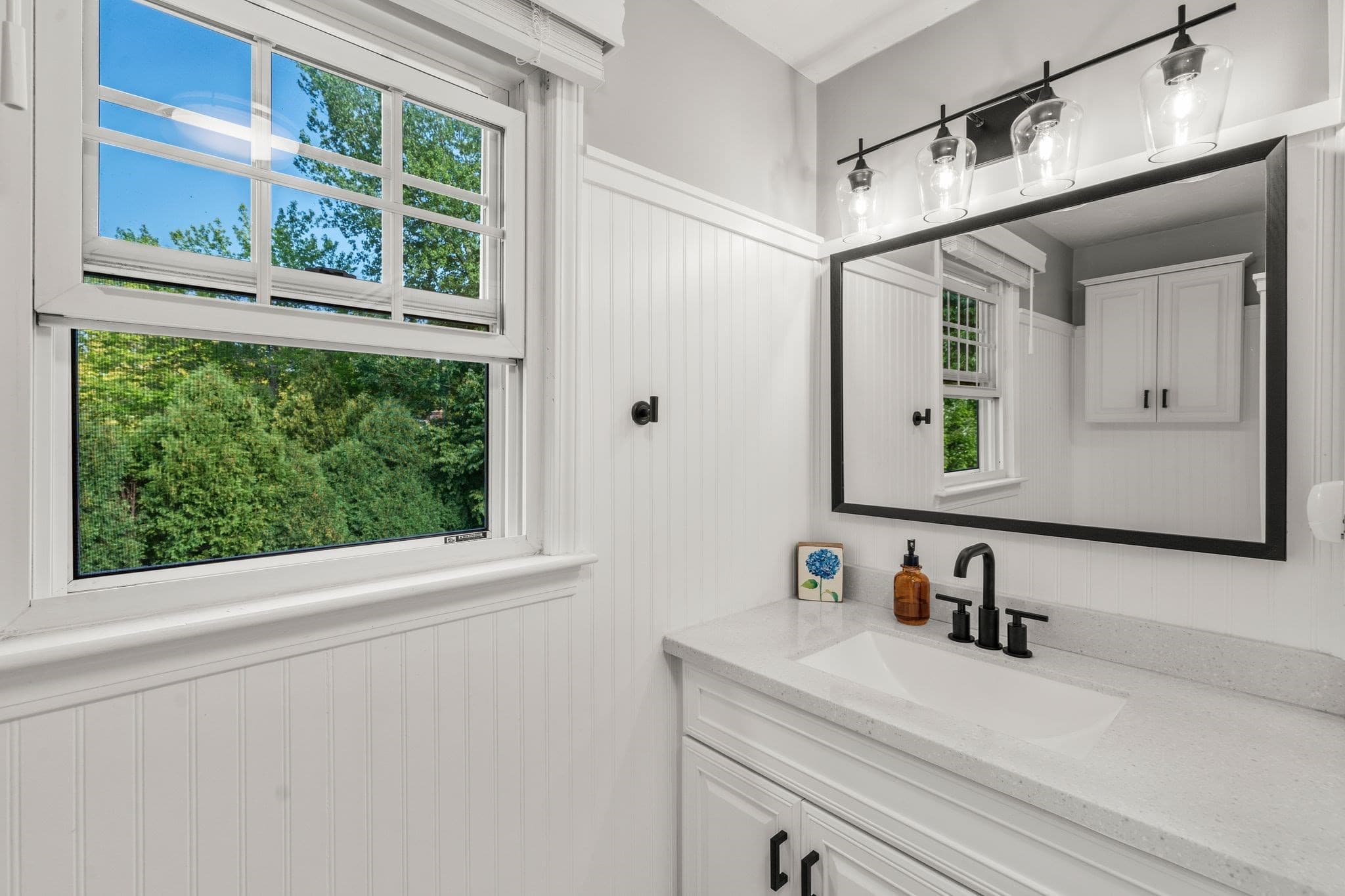 Single Family Residence at 11 Daniel Teague Dr, Rockland MA 02370, Rockland, photo 25 of 37