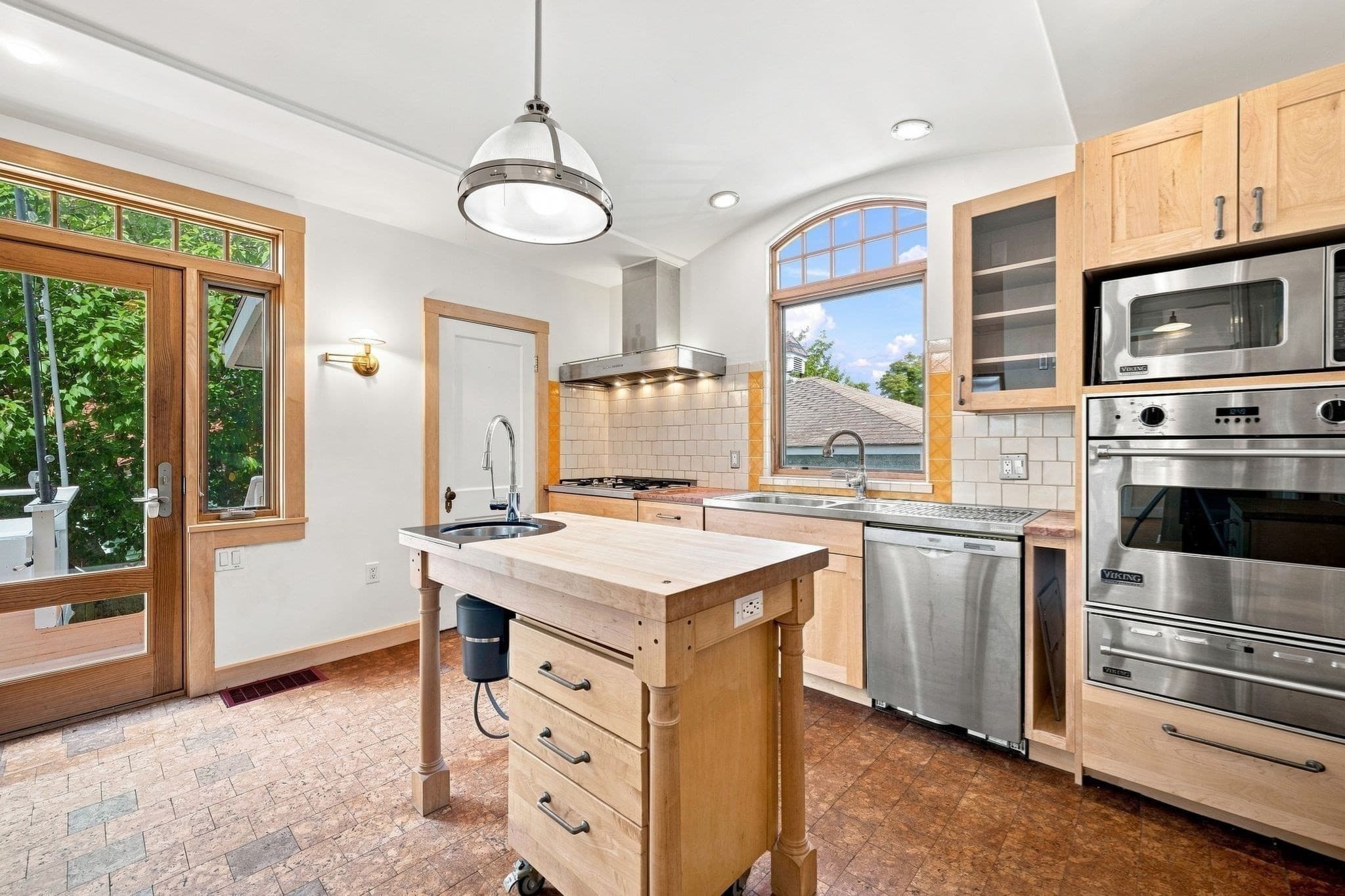 Single Family Residence at 68 Gardner Rd, Nahant MA 01908, Nahant, photo 20 of 42