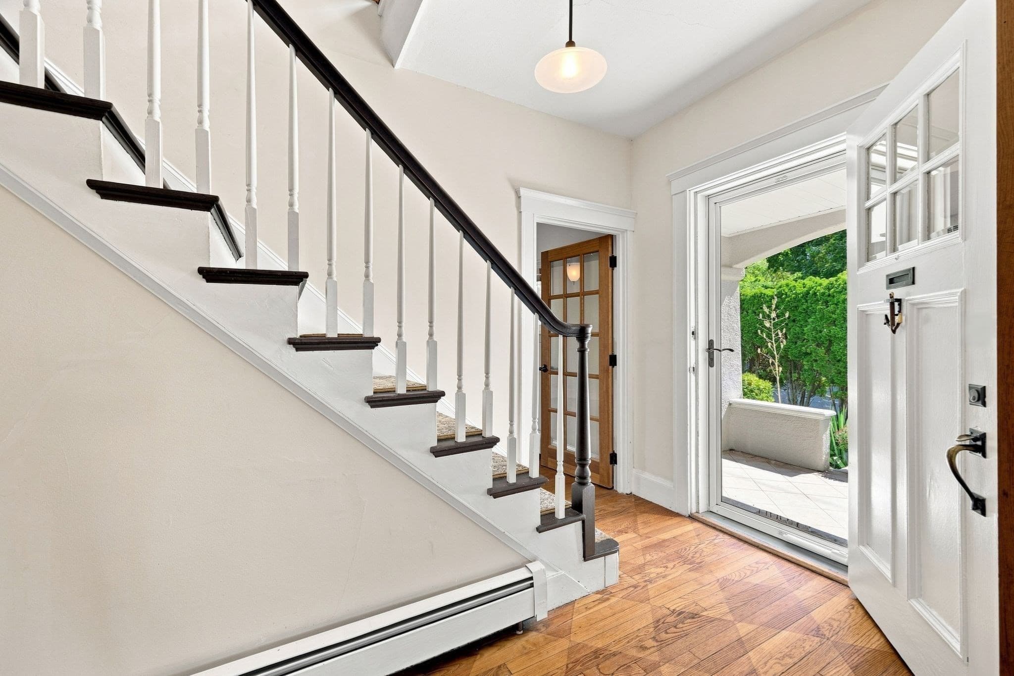 Single Family Residence at 68 Gardner Rd, Nahant MA 01908, Nahant, photo 9 of 42