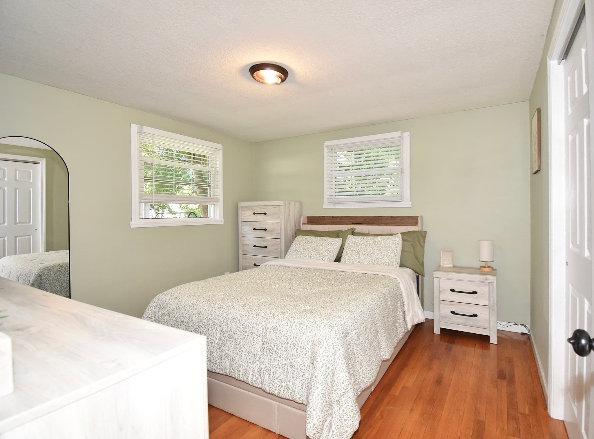 Single Family Residence at 92 Louis Rd, Springfield MA 01118, Springfield, photo 20 of 34