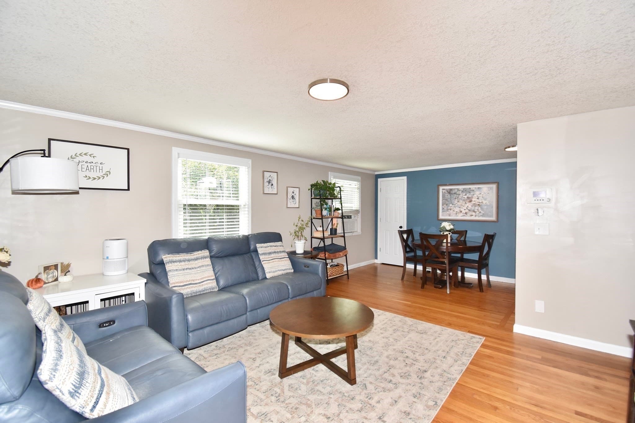 Single Family Residence at 92 Louis Rd, Springfield MA 01118, Springfield, photo 14 of 34