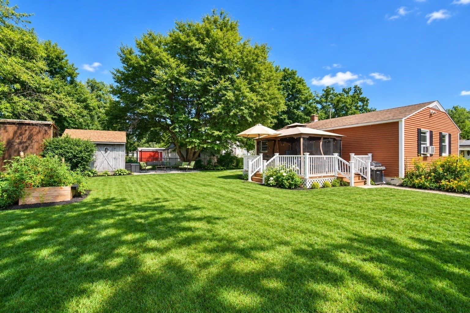 Single Family Residence at 92 Louis Rd, Springfield MA 01118, Springfield, photo 31 of 34