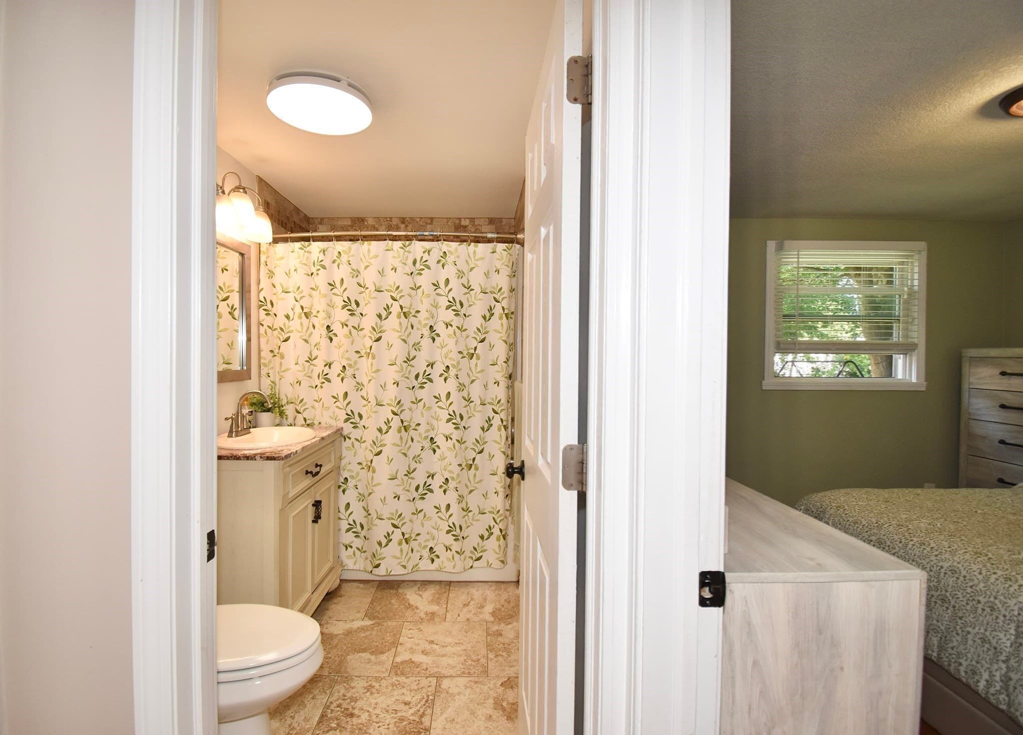 Single Family Residence at 92 Louis Rd, Springfield MA 01118, Springfield, photo 25 of 34