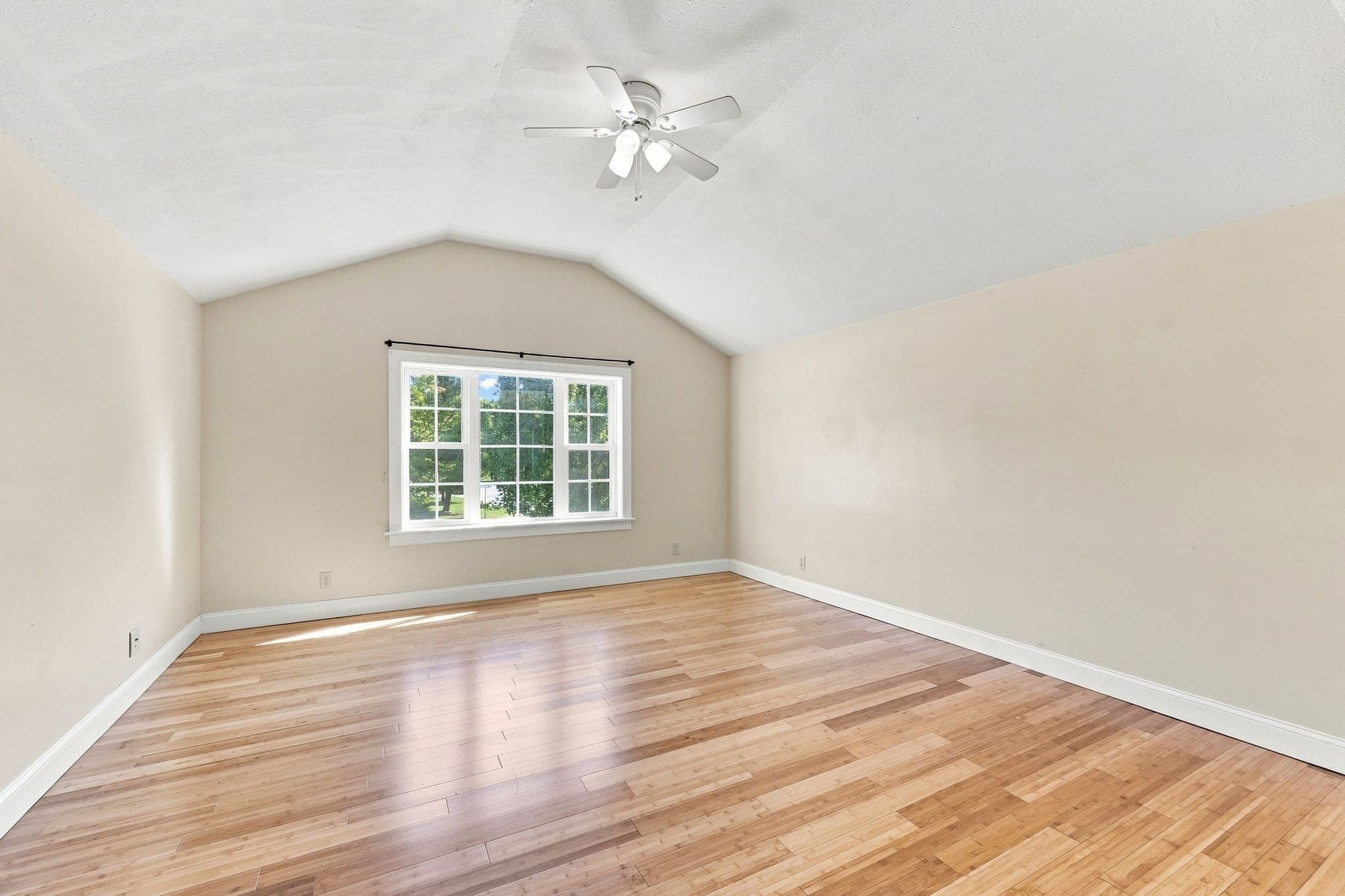 Single Family Residence at 8 Caddyshack Dr, Chicopee MA 01020, Chicopee, photo 27 of 42