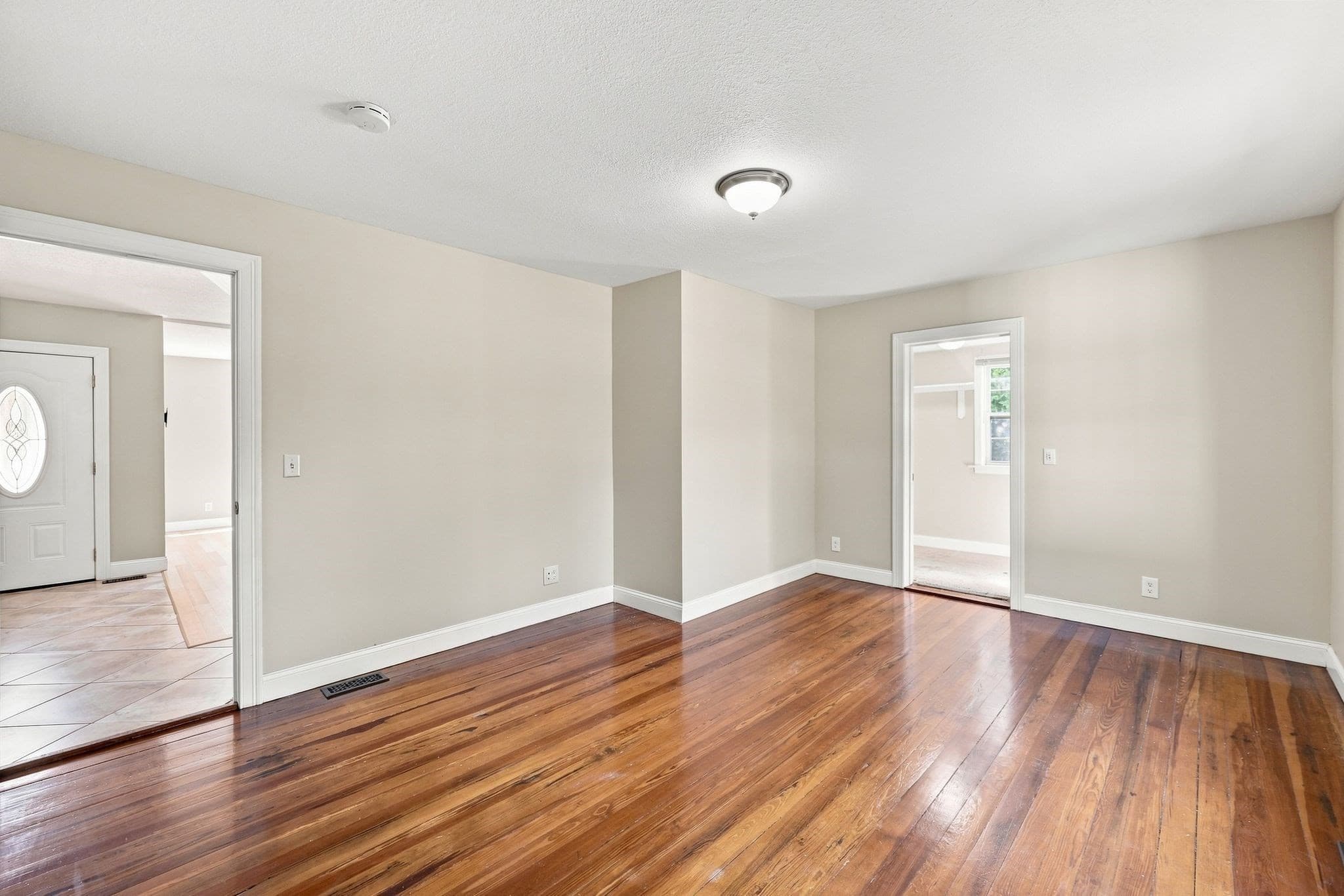 Single Family Residence at 8 Caddyshack Dr, Chicopee MA 01020, Chicopee, photo 17 of 42