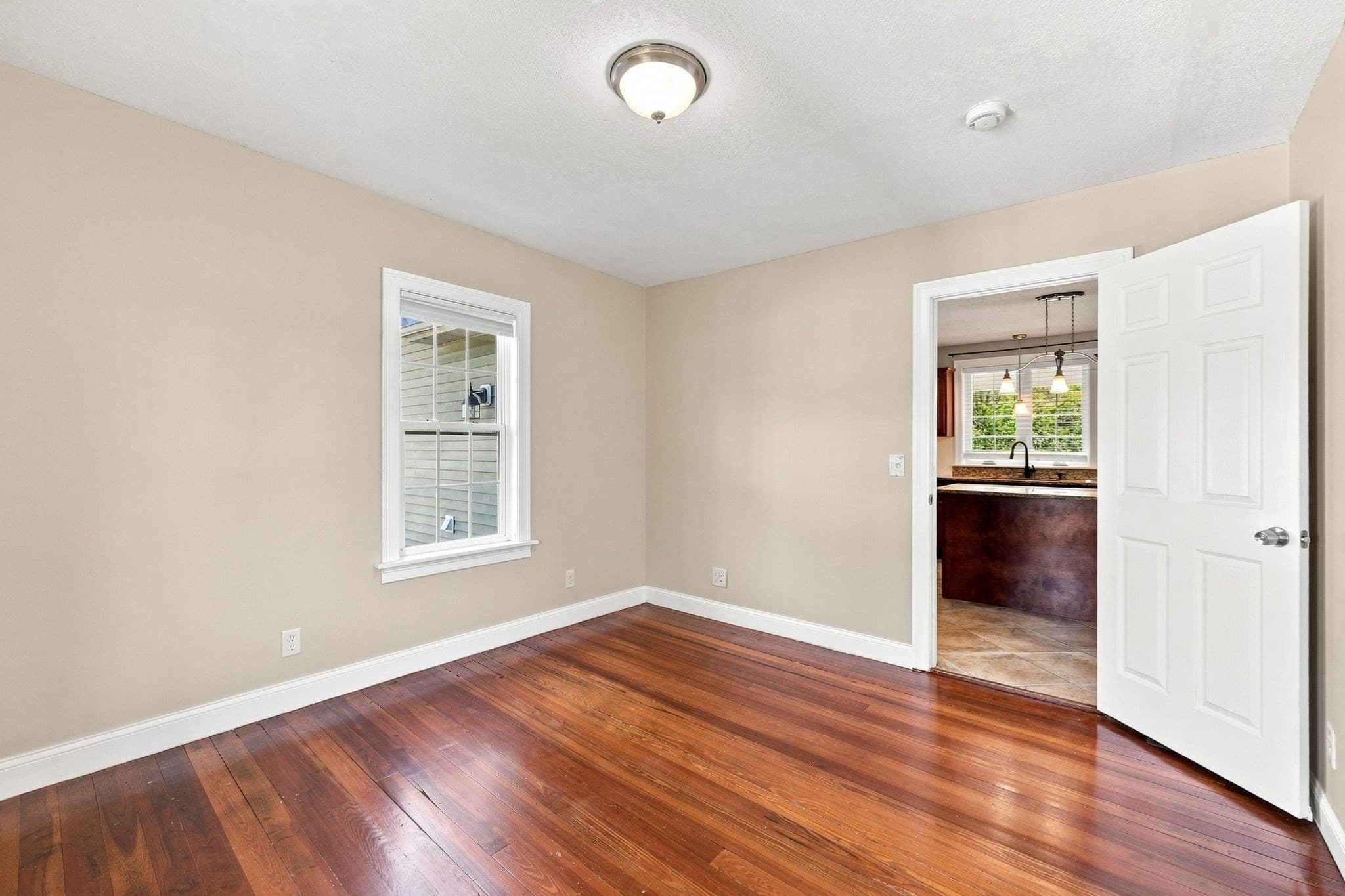 Single Family Residence at 8 Caddyshack Dr, Chicopee MA 01020, Chicopee, photo 21 of 42