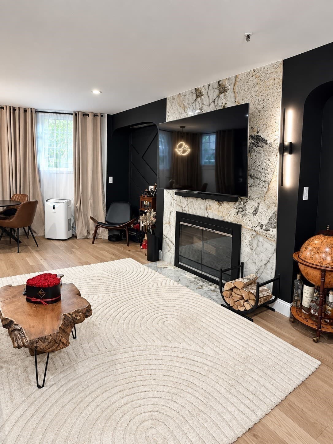 Condominium at 233 Commonwealth Ave # 1, Boston MA 02116, photo 2 of 22