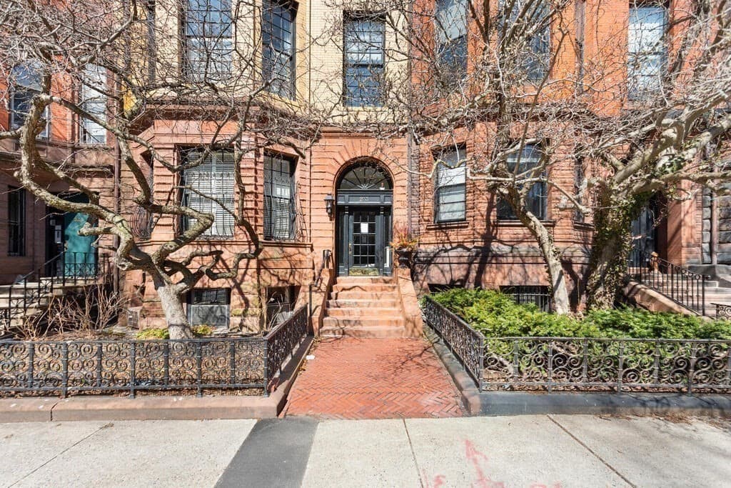 Condominium at 233 Commonwealth Ave # 1, Boston MA 02116, photo 21 of 22