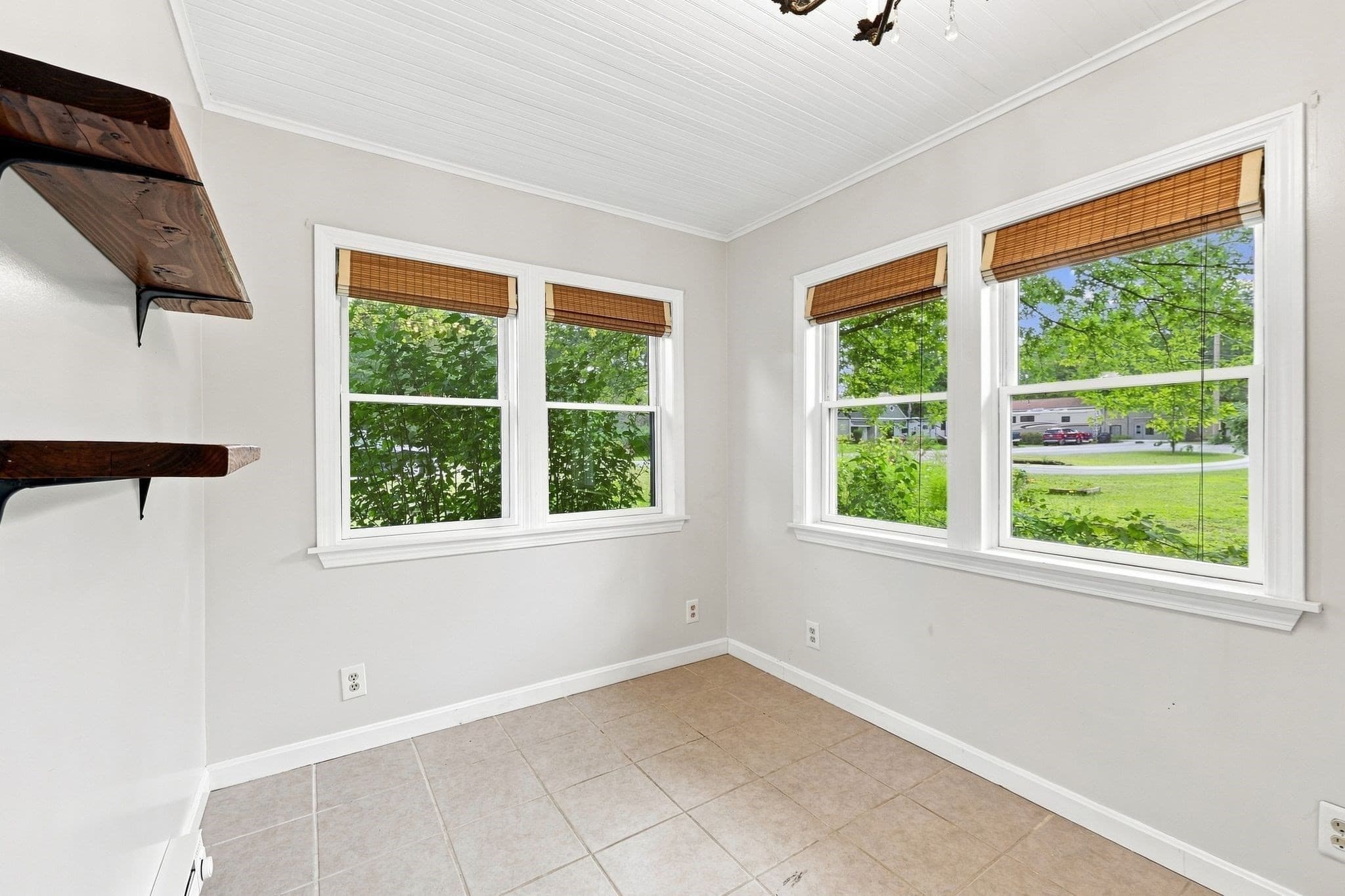 Single Family Residence at 20 Sunset Ave, South Hadley MA 01075, South Hadley, photo 16 of 42