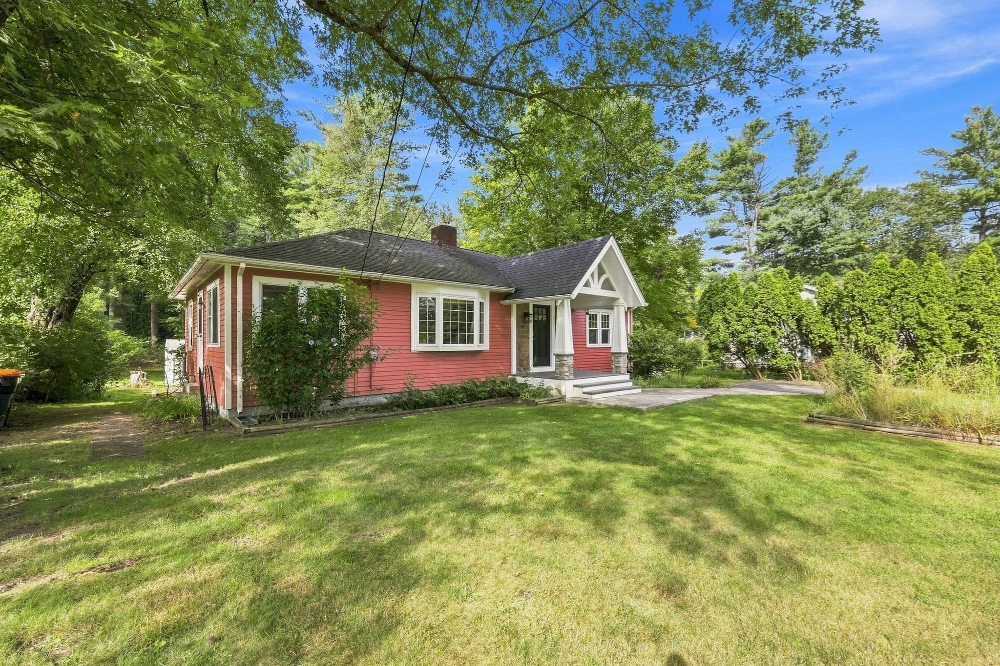 Single Family Residence at 20 Sunset Ave, South Hadley MA 01075, South Hadley, photo 3 of 42