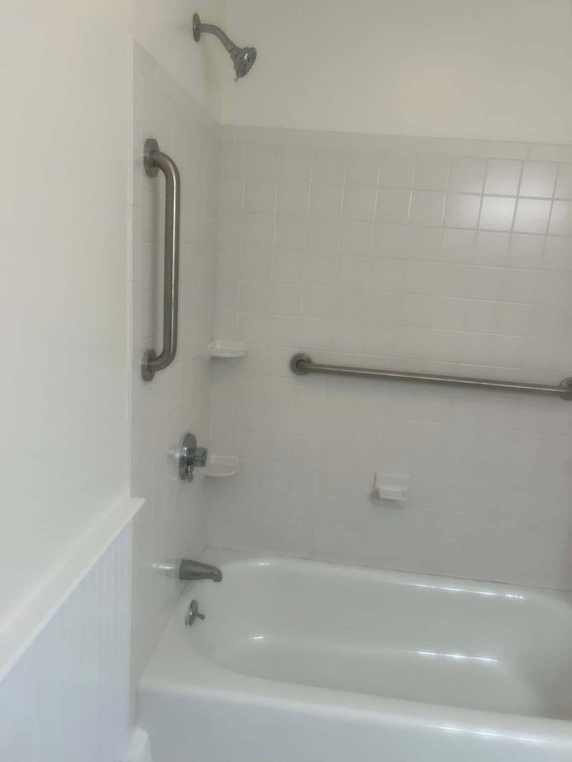Condominium at 8 Hallmark Gdns # 5, Burlington MA 01803, Burlington, photo 13 of 16
