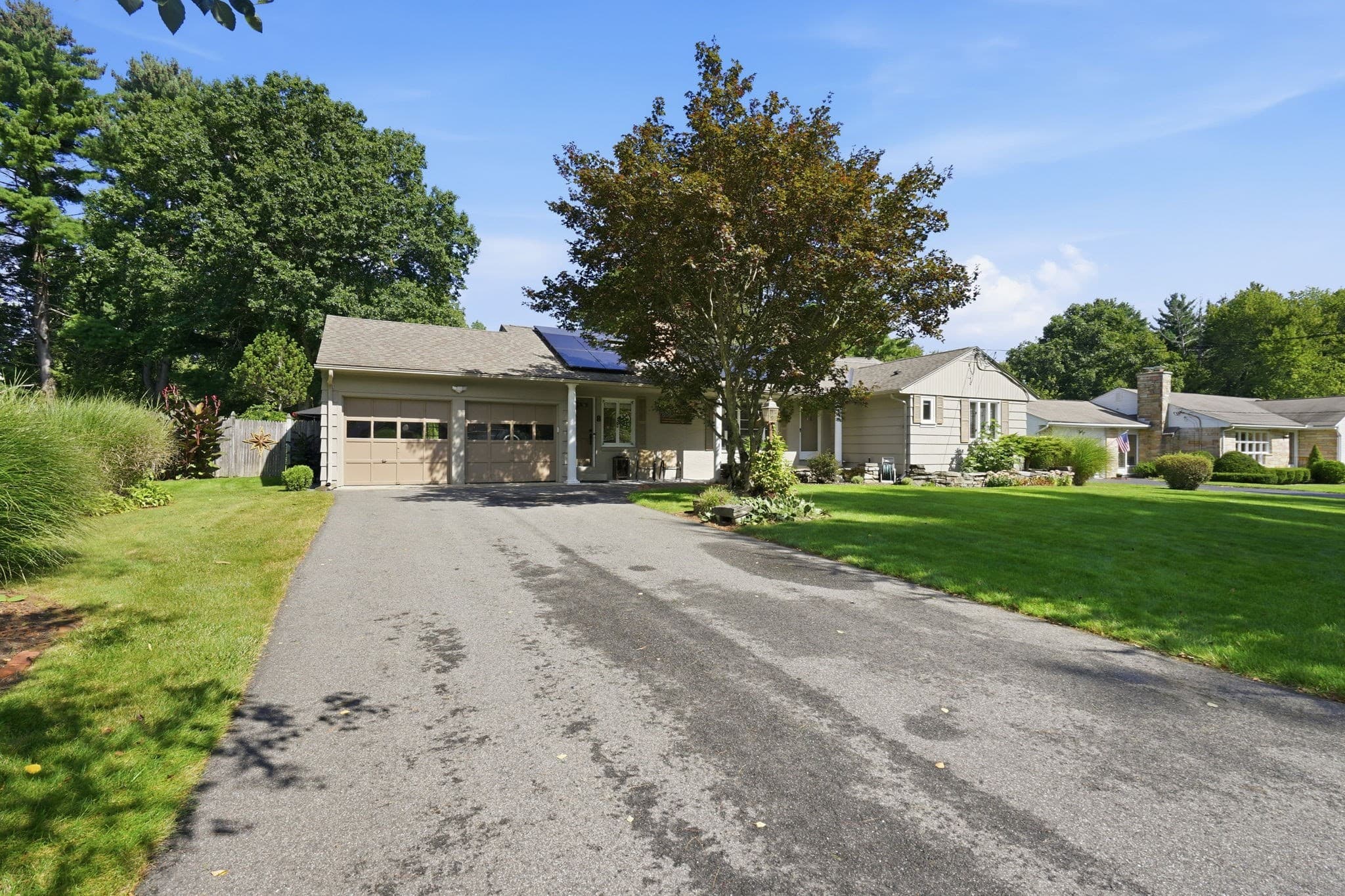 Single Family Residence at 8 Shady Ln, Wilbraham MA 01095, Wilbraham, photo 2 of 42