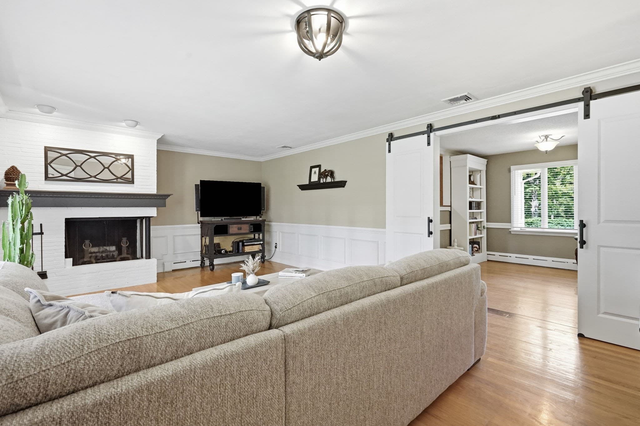 Single Family Residence at 8 Shady Ln, Wilbraham MA 01095, Wilbraham, photo 8 of 42