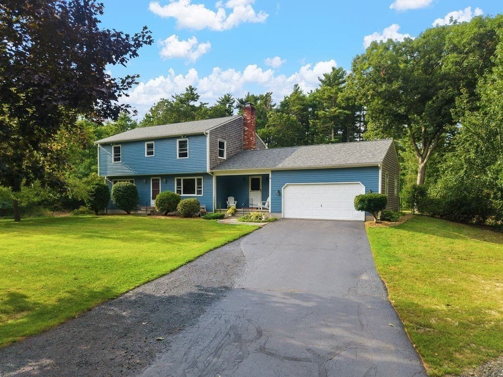 Single Family Residence at 33 Woodland Rd, Rochester MA 02770, Rochester, photo 6 of 41