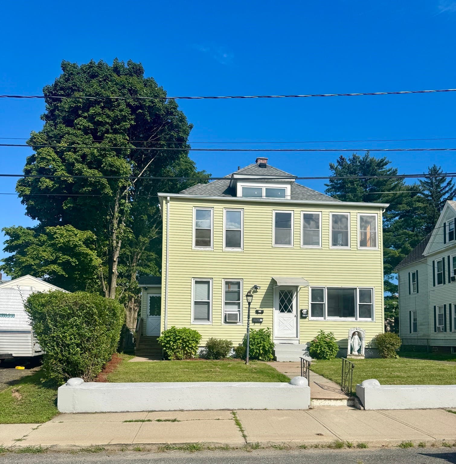 2 Family - 2 Units Up/Down at 13 Dexter St, Holyoke MA 01040, Holyoke, photo 2 of 24