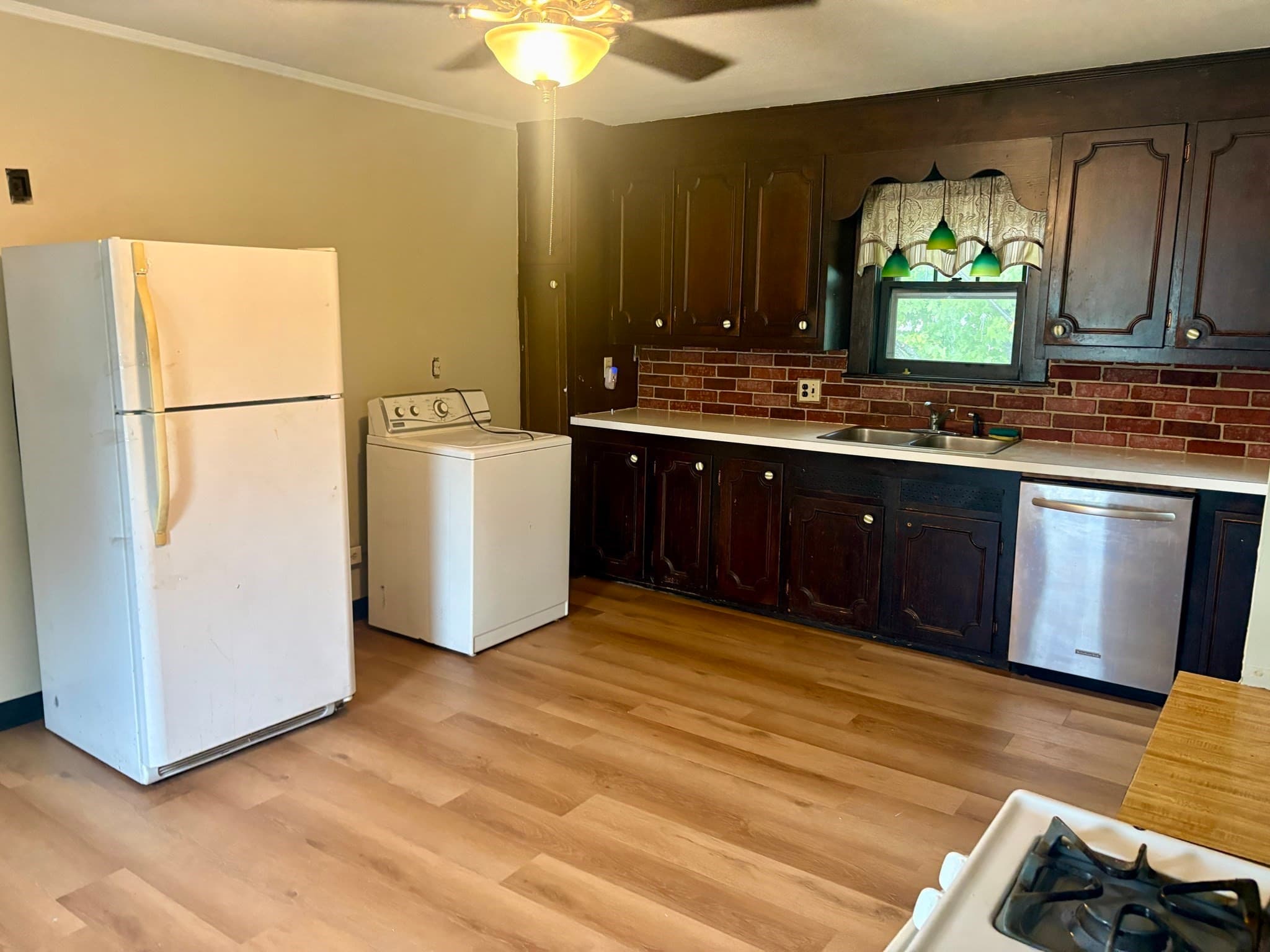 2 Family - 2 Units Up/Down at 13 Dexter St, Holyoke MA 01040, Holyoke, photo 8 of 24