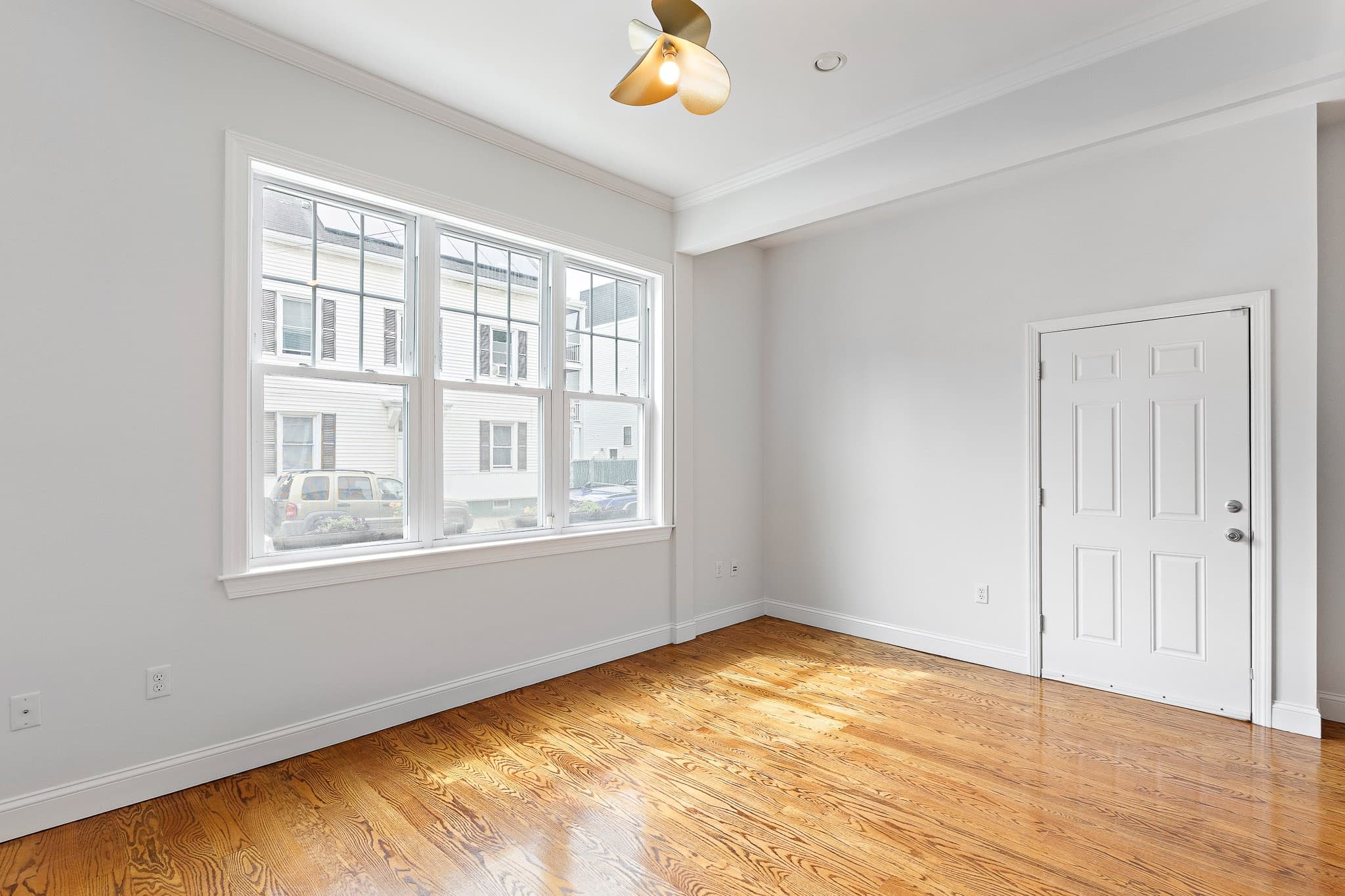 Condominium at 306 Maverick St # 1, Boston MA 02128, photo 17 of 31