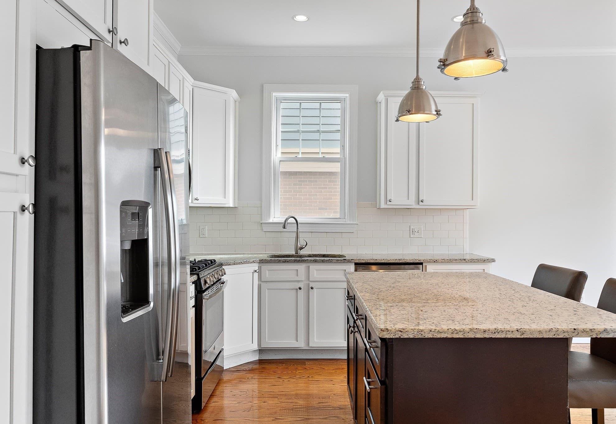 Condominium at 306 Maverick St # 1, Boston MA 02128, photo 5 of 31