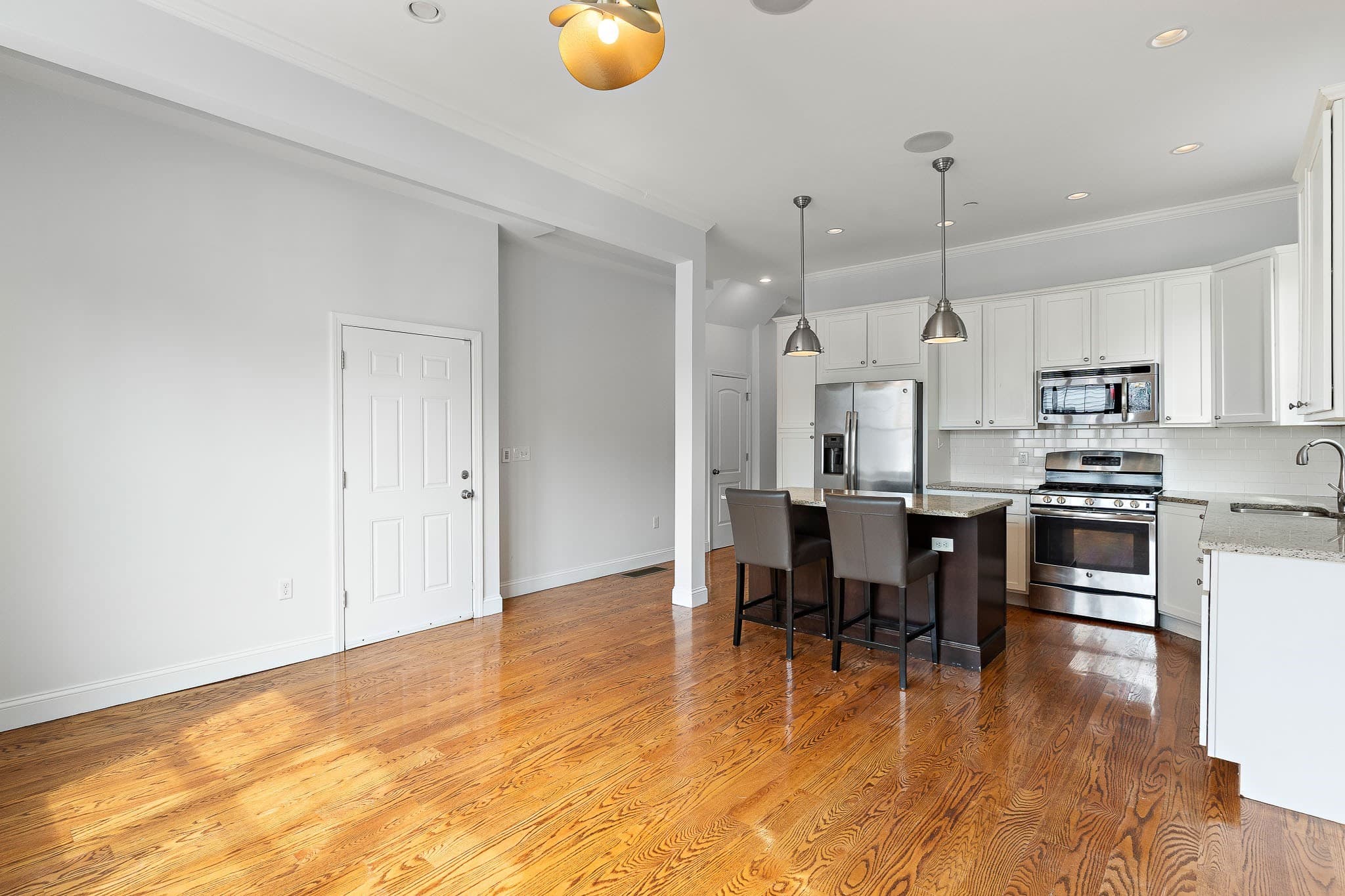 Condominium at 306 Maverick St # 1, Boston MA 02128, photo 14 of 31