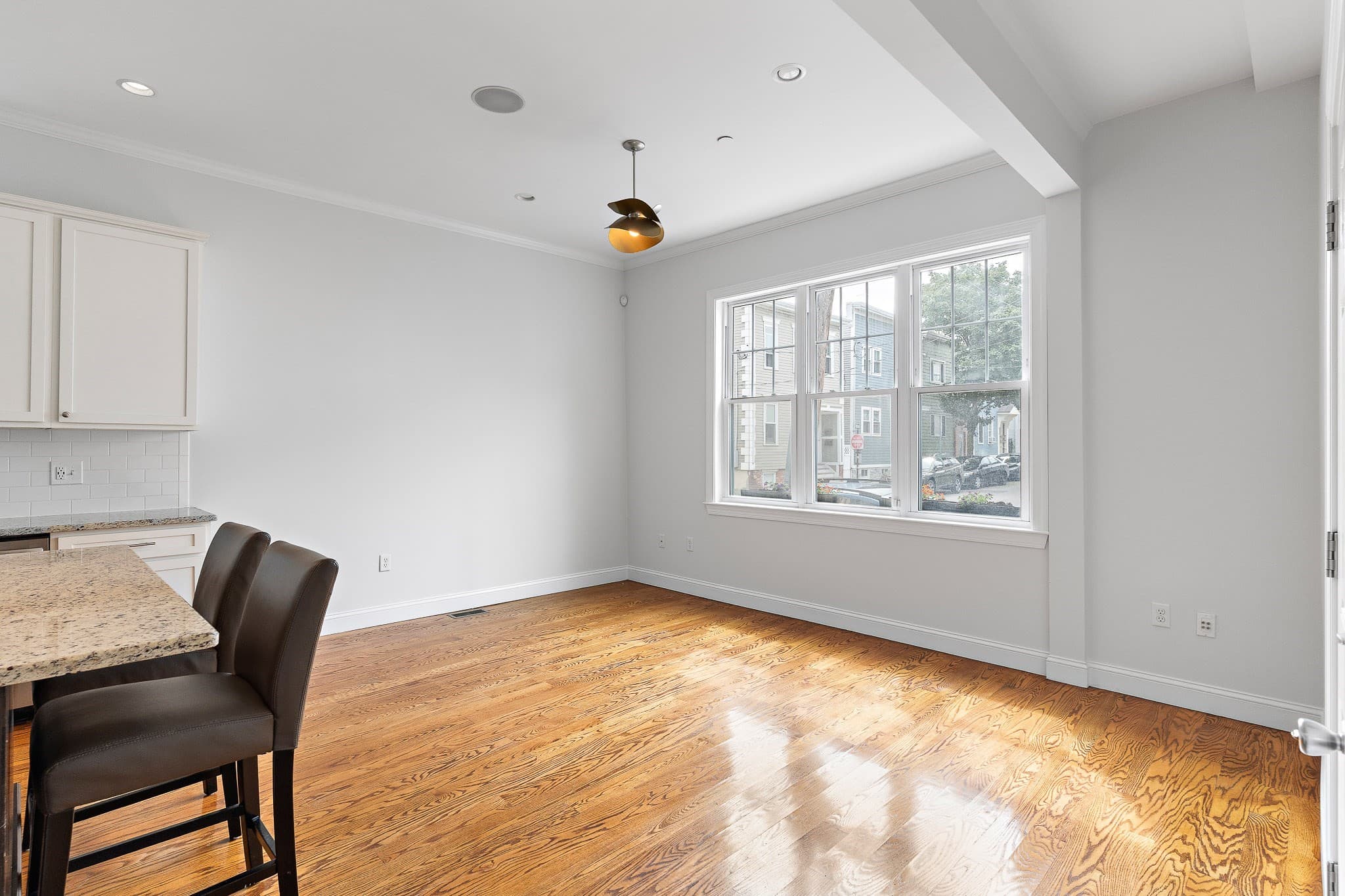 Condominium at 306 Maverick St # 1, Boston MA 02128, photo 15 of 31