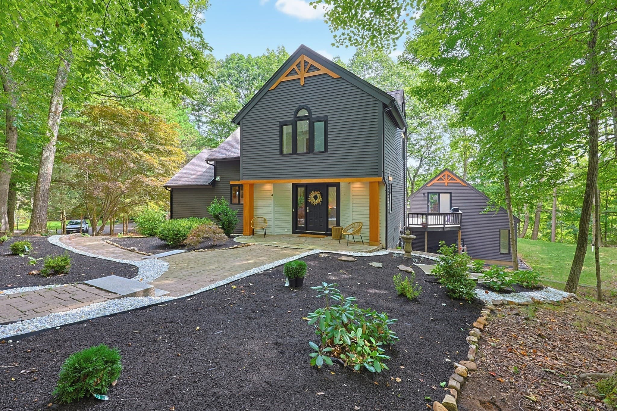 Single Family Residence at 3 Goodrich Rd, Sturbridge MA 01566, Sturbridge, photo 2 of 42