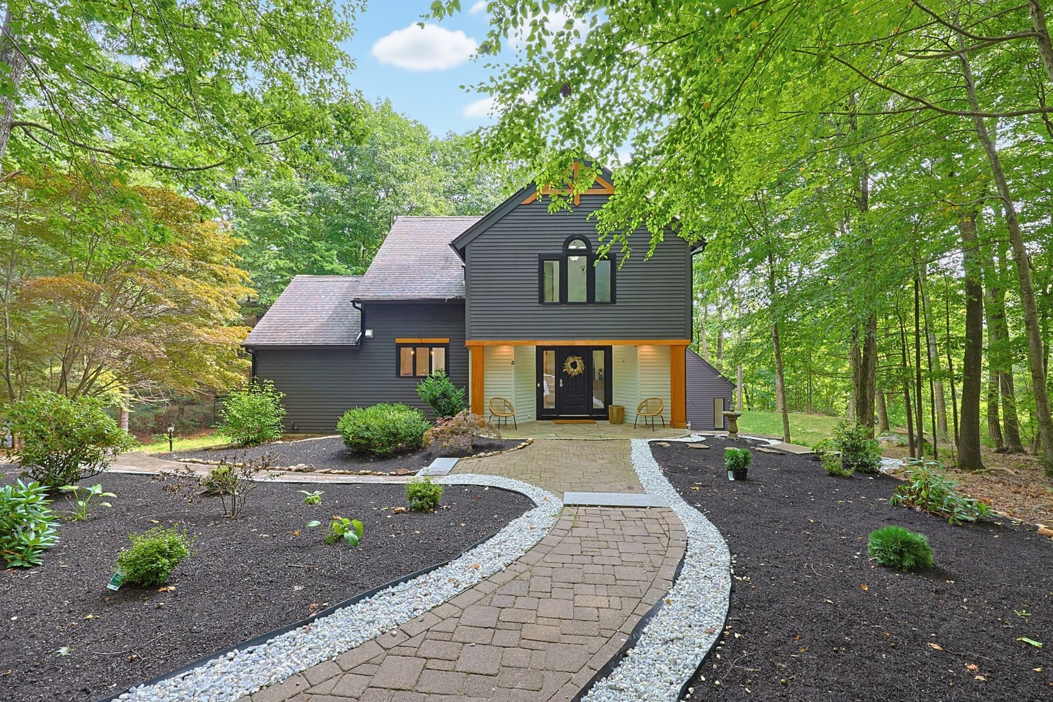 3 Goodrich Rd, Sturbridge MA 01566
