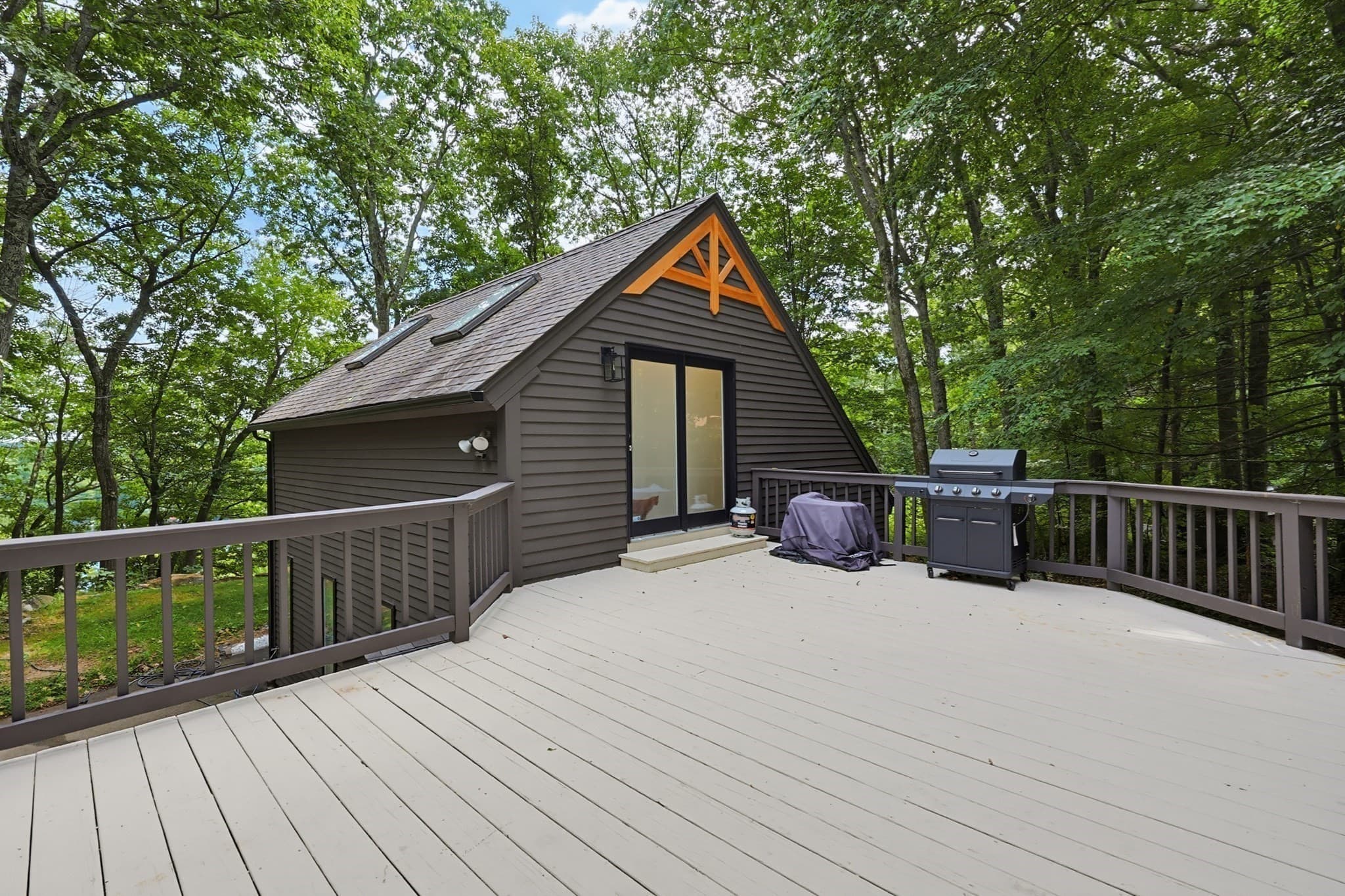 Single Family Residence at 3 Goodrich Rd, Sturbridge MA 01566, Sturbridge, photo 28 of 42