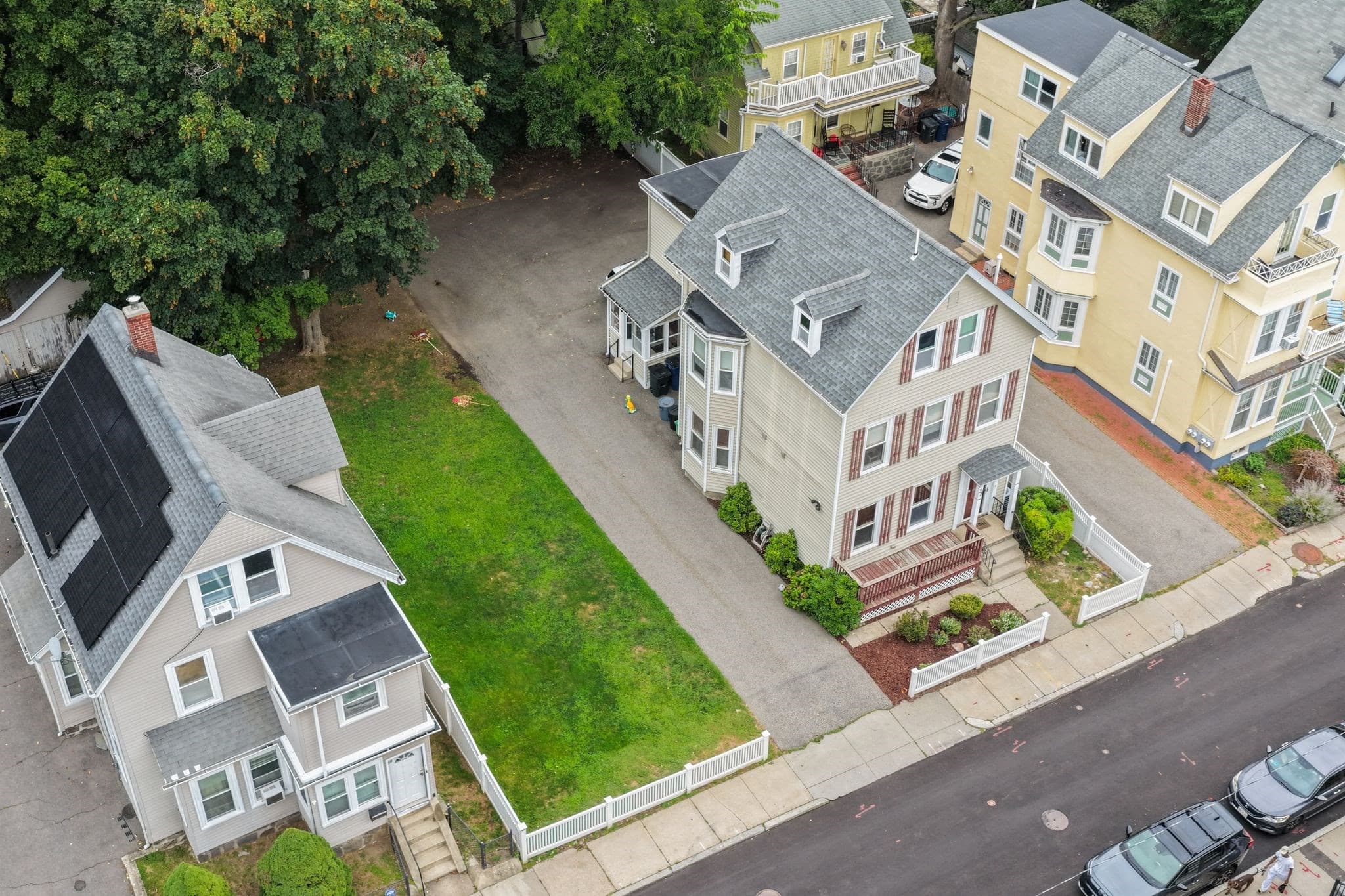 33 Cohasset St, Boston MA 02131