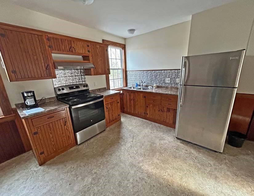 5+ Family - 5+ Units Side by Side at 10-32 Overlook St, Northbridge MA 01588, photo 16 of 22