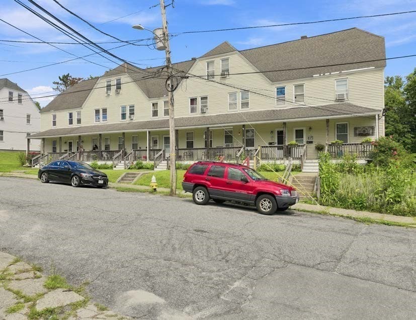 5+ Family - 5+ Units Side by Side at 10-32 Overlook St, Northbridge MA 01588, photo 9 of 22