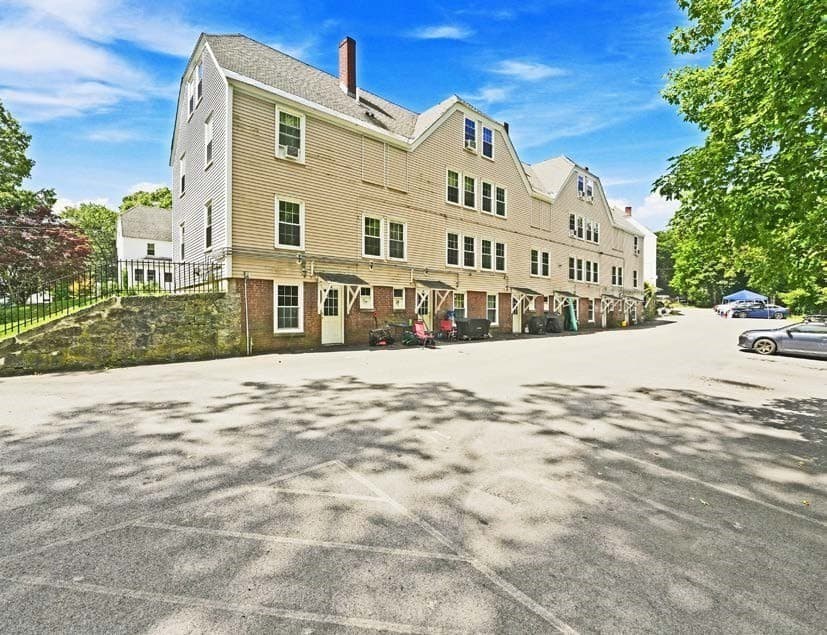 5+ Family - 5+ Units Side by Side at 10-32 Overlook St, Northbridge MA 01588, photo 10 of 22