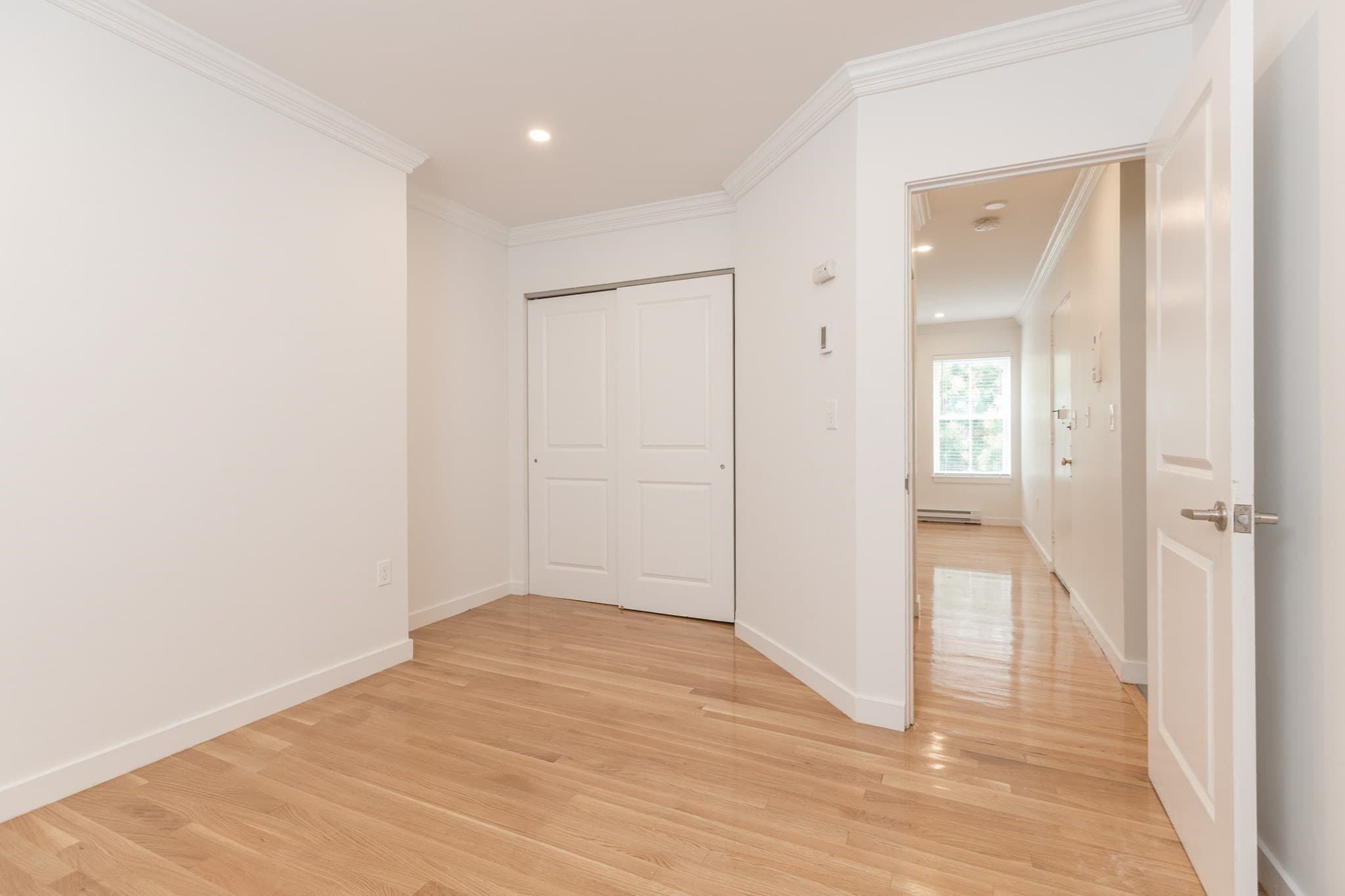 5-9 Family at 99 + 101 W. Springfield St, Boston MA 02118, Boston, photo 9 of 32