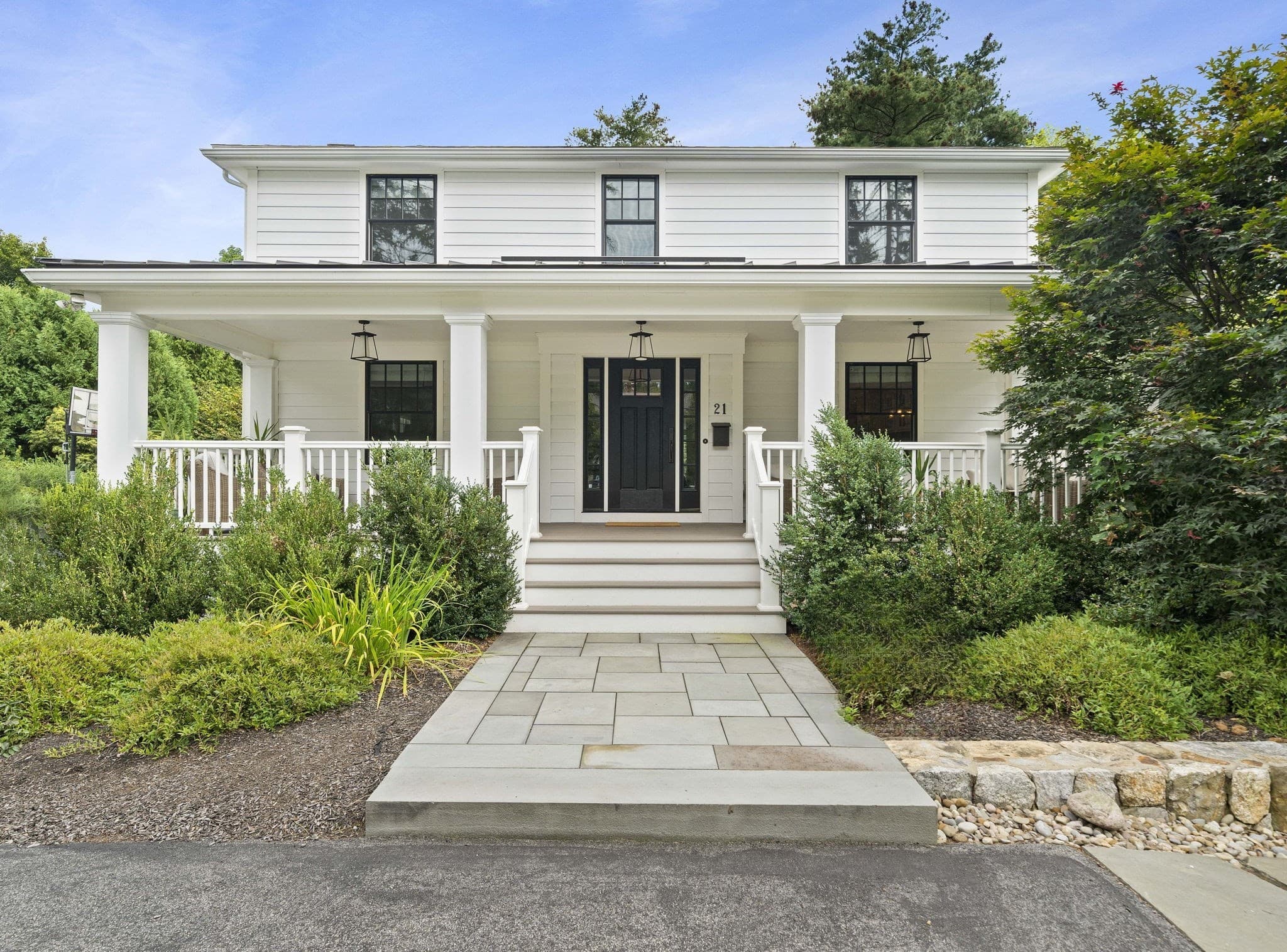 21 Elmwood Rd, Wellesley MA 02481