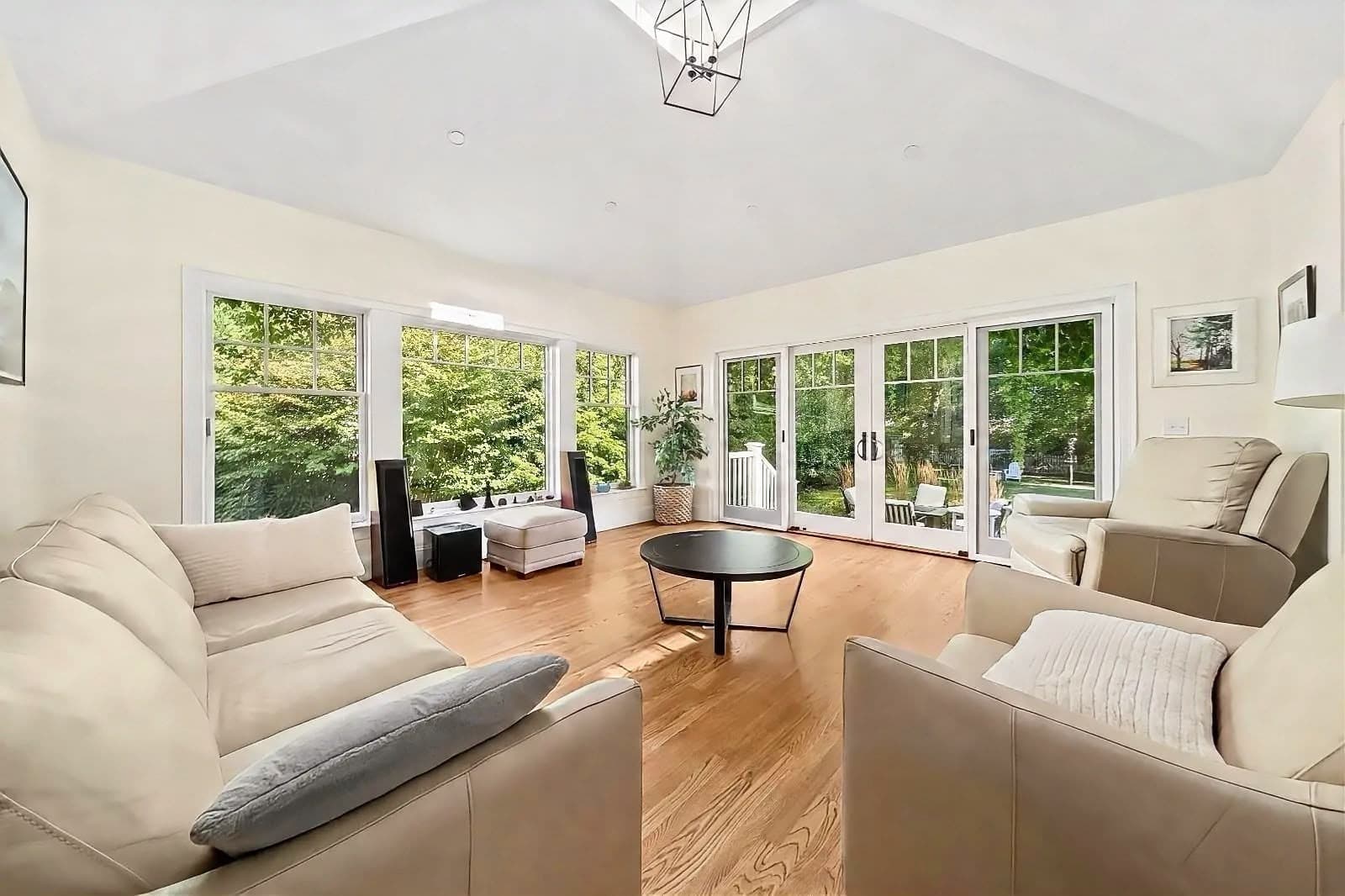 Single Family Residence at 21 Elmwood Rd, Wellesley MA 02481, Wellesley, photo 11 of 42