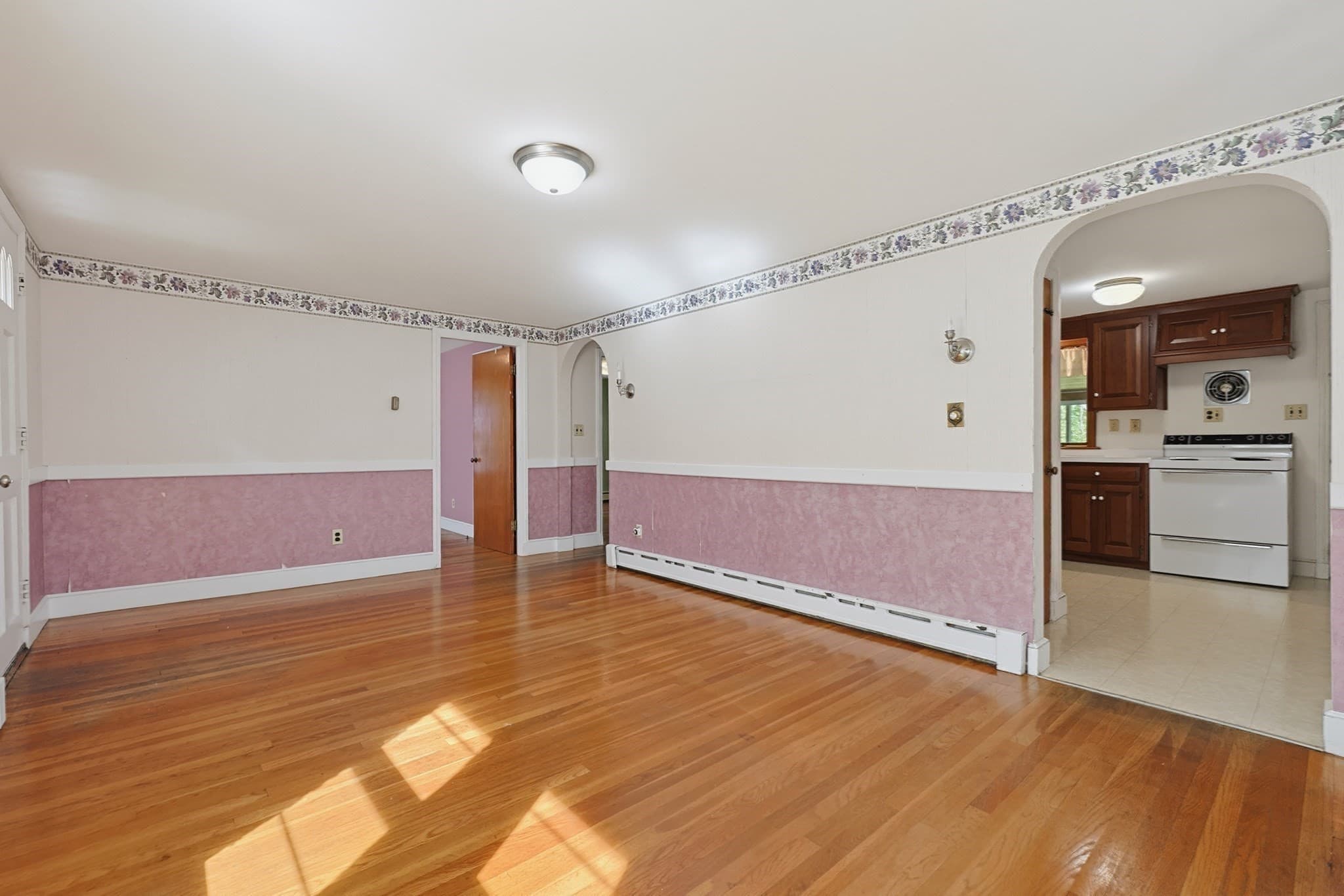 Single Family Residence at 129 Boardman St, Norfolk MA 02056, Norfolk, photo 5 of 34