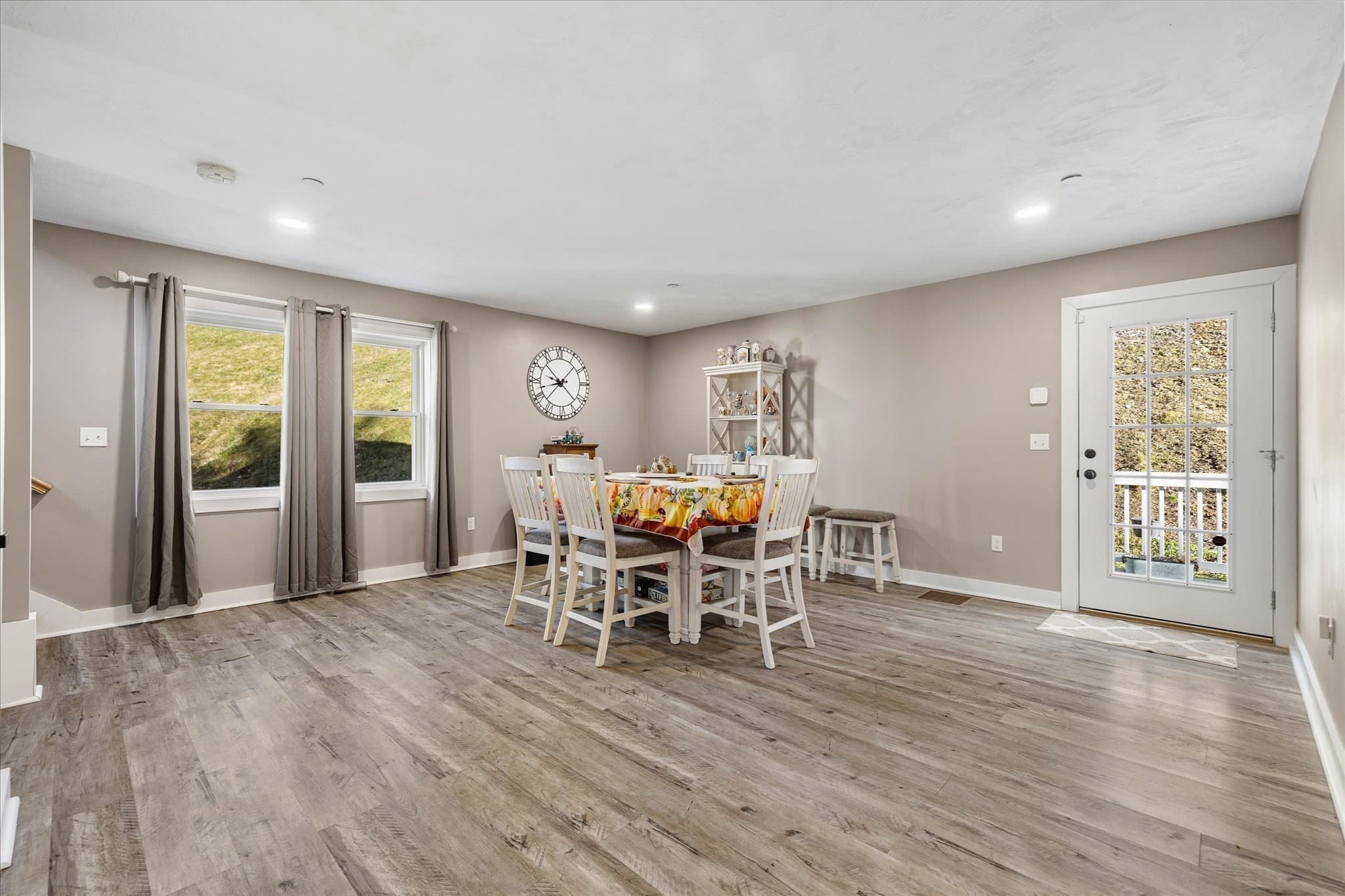 Condominium at 60 City Depot Rd # 401, Charlton MA 01507, Charlton, photo 7 of 26