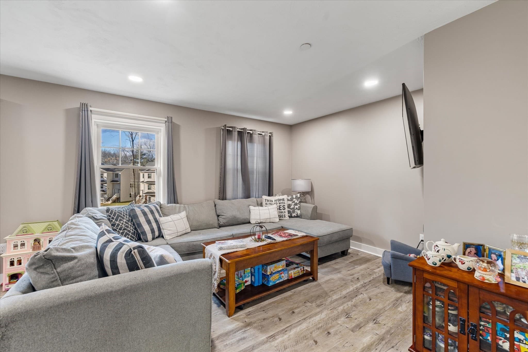 Condominium at 60 City Depot Rd # 401, Charlton MA 01507, Charlton, photo 8 of 26