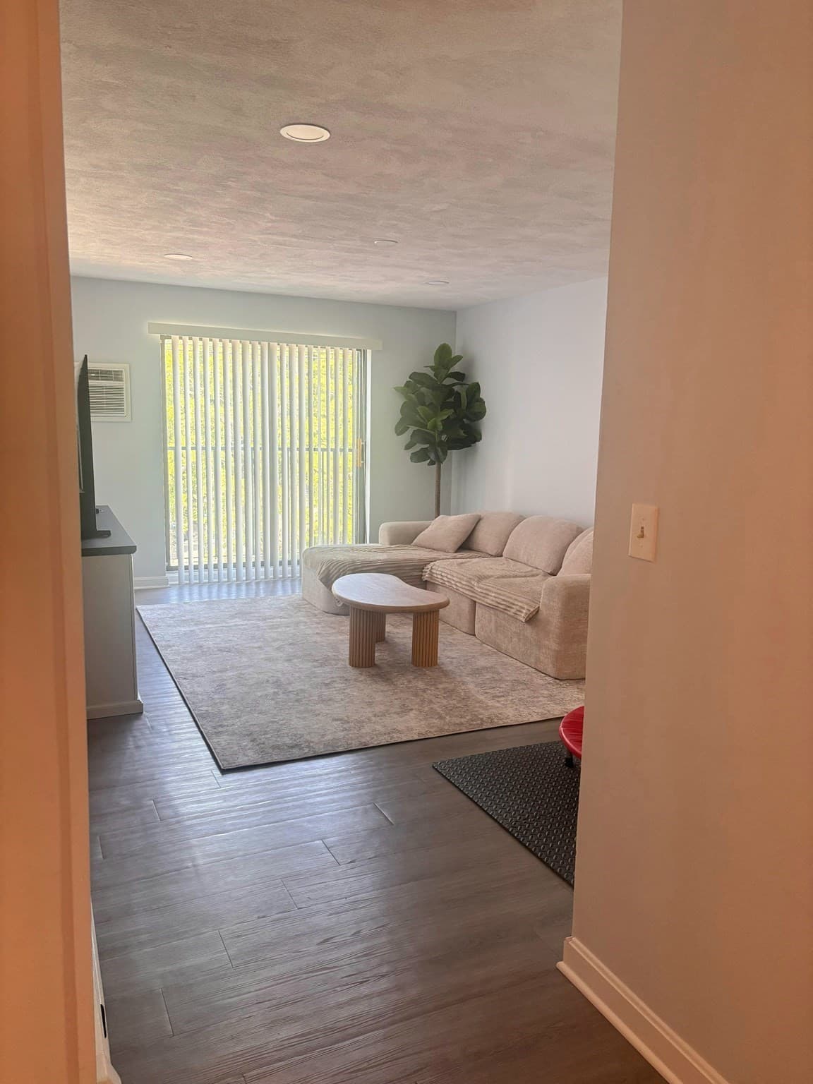 Condominium at 505 Washington # 46, Chelsea MA 02150, Chelsea, photo 3 of 10