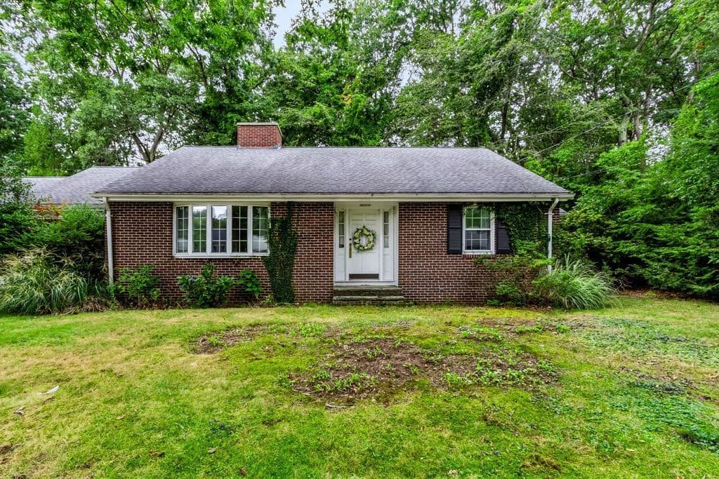 Single Family Residence at 61 Page Road, North Attleboro MA 02760, North Attleboro, photo 2 of 29