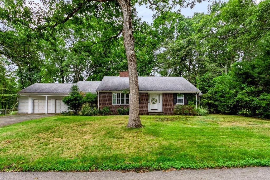 61 Page Road, North Attleboro MA 02760