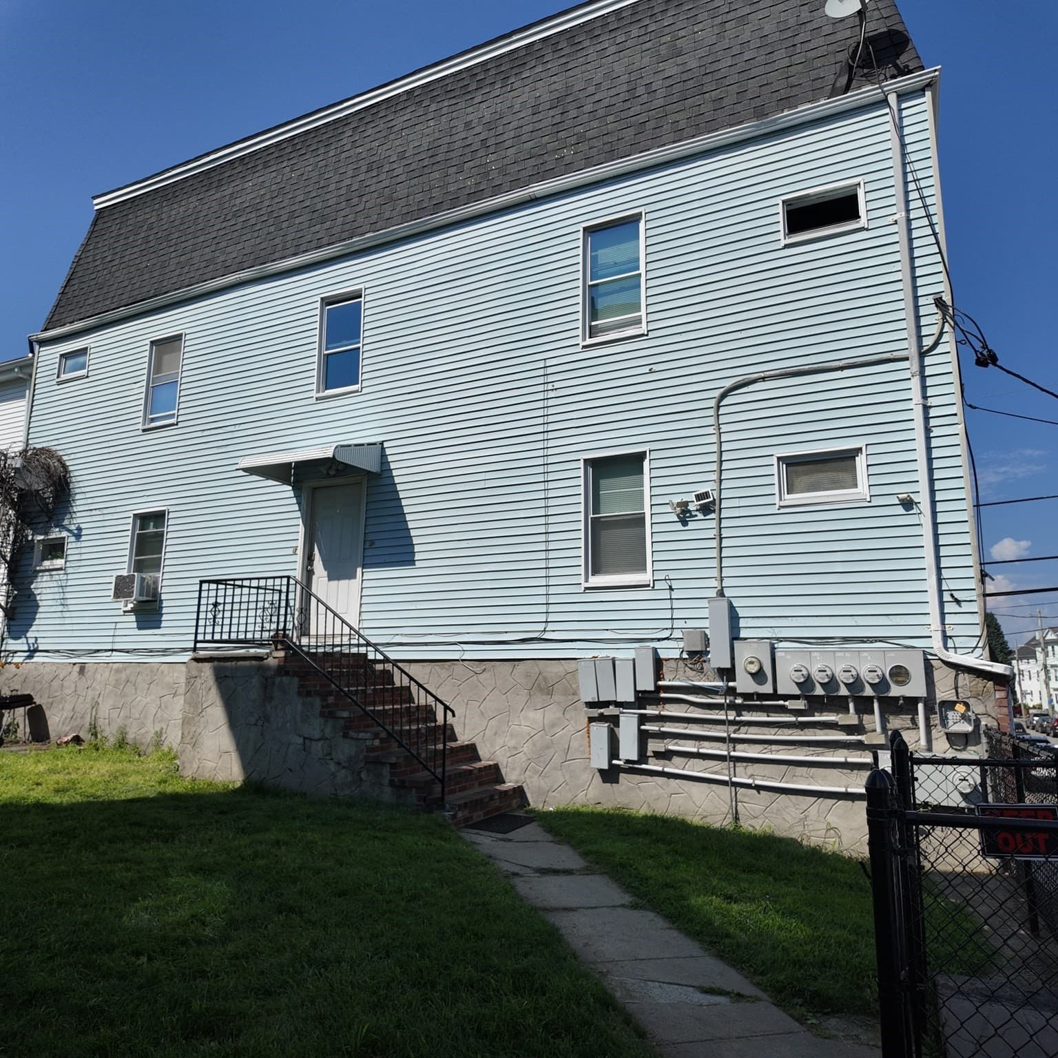 5-9 Family at 263-265 Rodman St, Fall River MA 02721, Fall River, photo 3 of 30